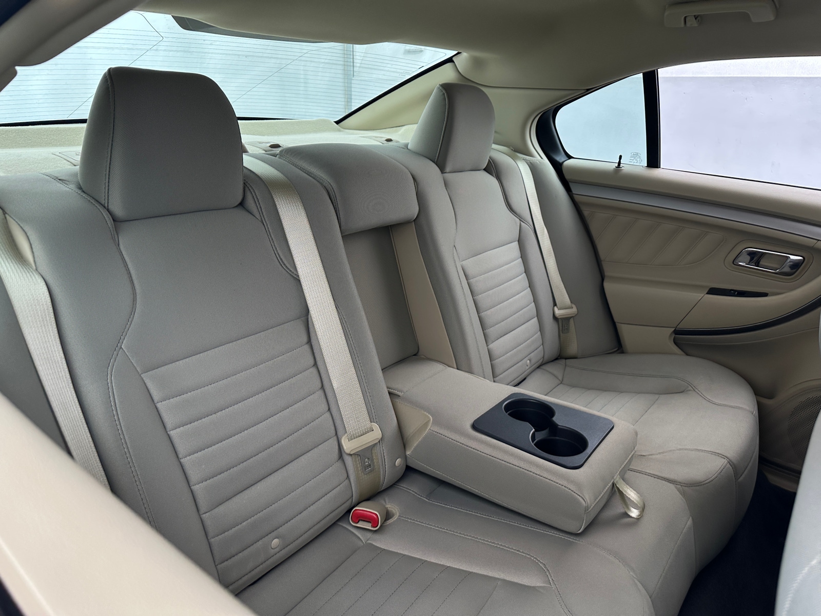 Thumbnail: 2018 Ford Taurus - 6