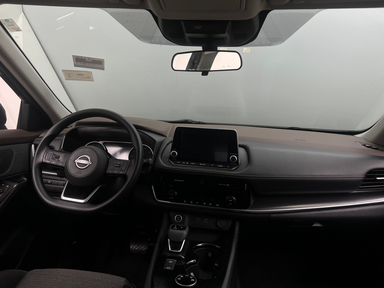 Thumbnail: 2022 Nissan Rogue - 3