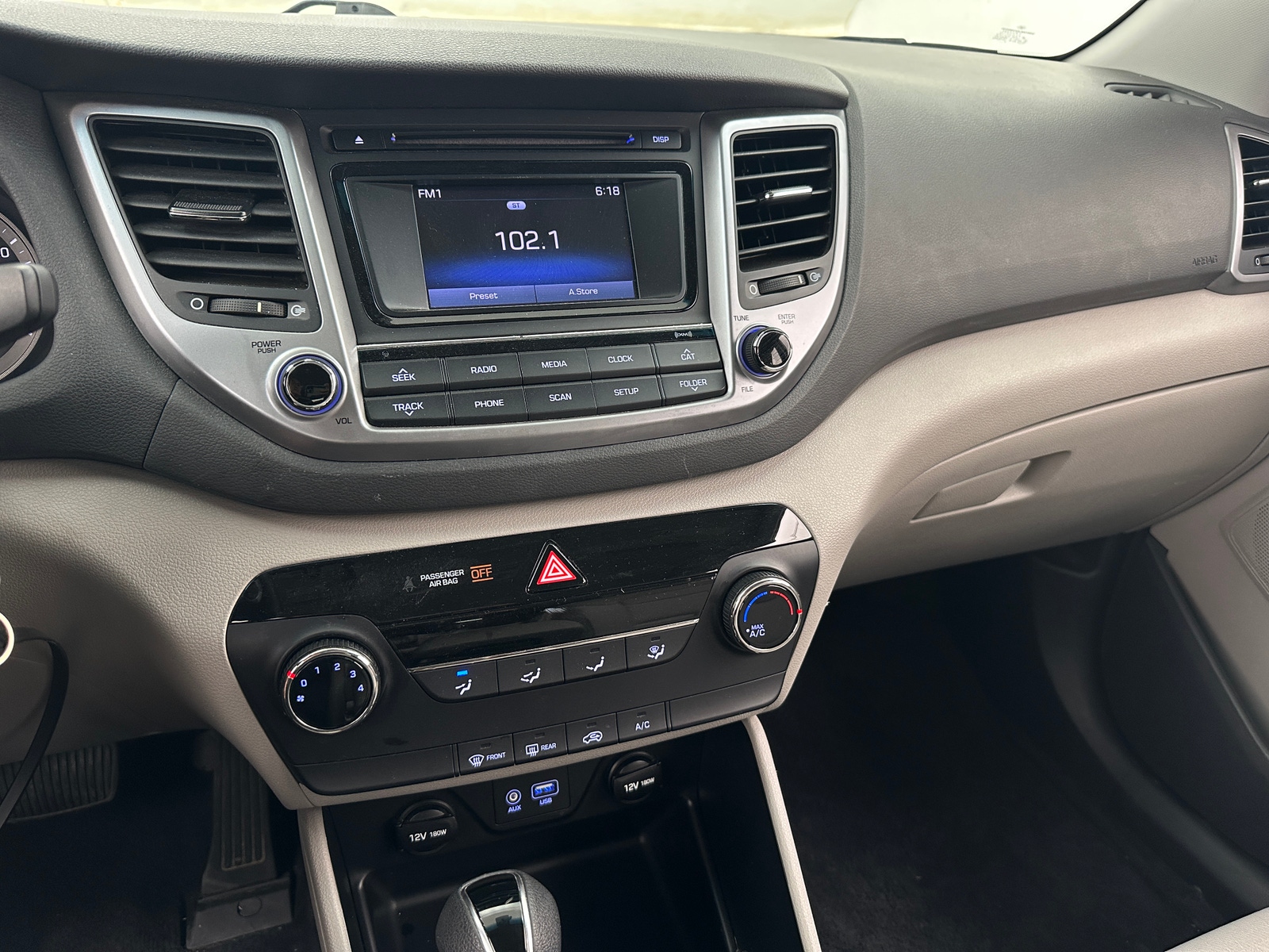 Thumbnail: 2017 Hyundai Tucson - 4