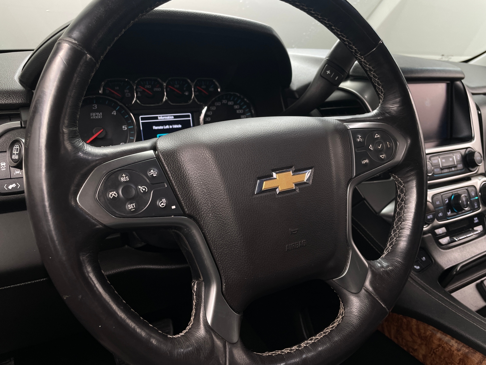 Thumbnail: 2017 Chevrolet Tahoe - 4