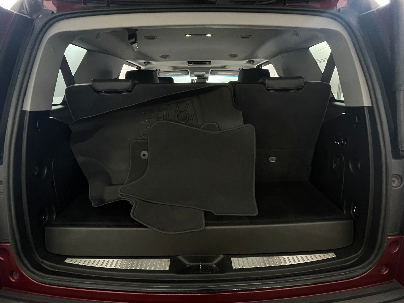 Thumbnail: 2017 Chevrolet Tahoe - 6