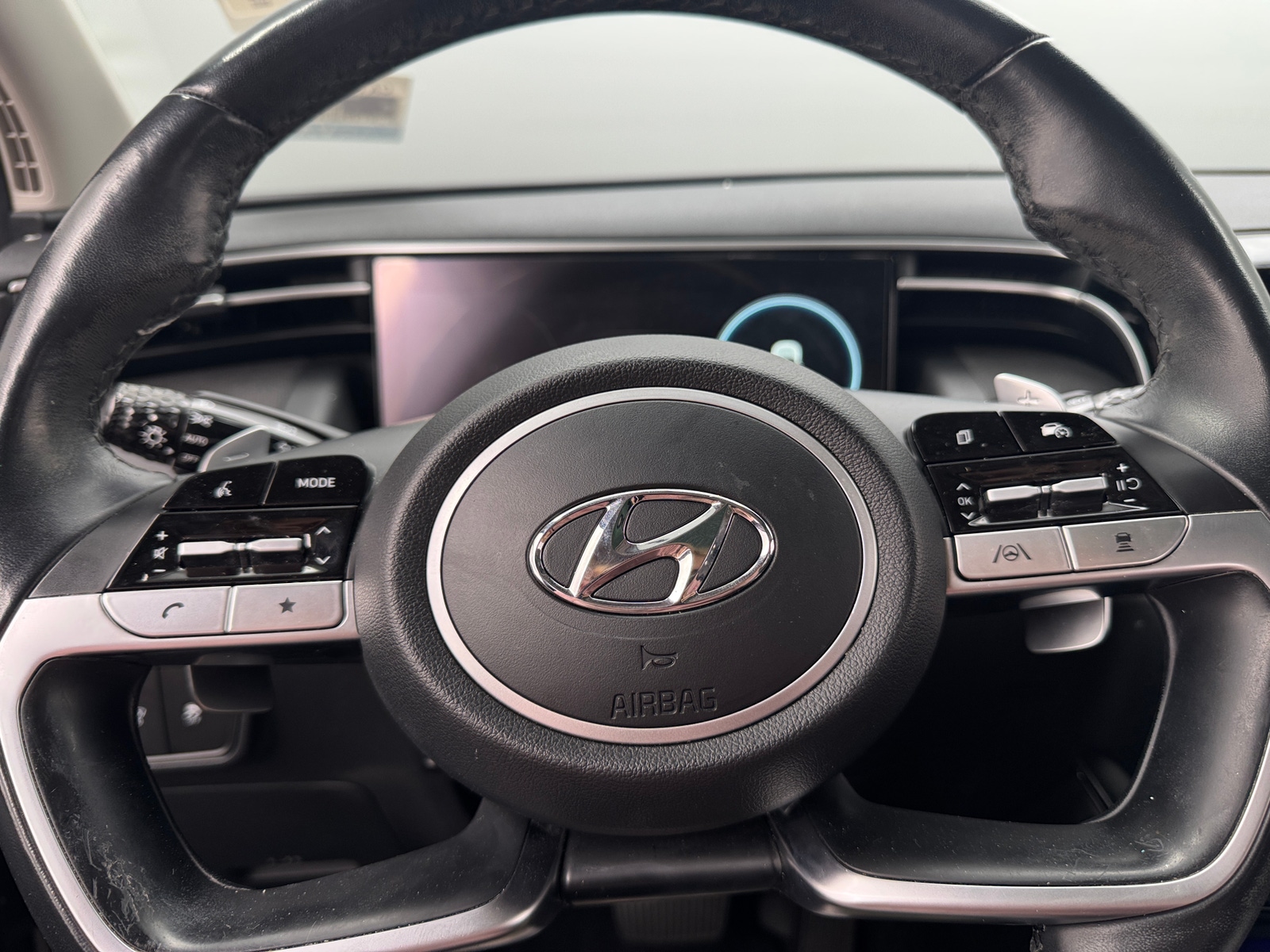 Thumbnail: 2022 Hyundai Tucson - 4