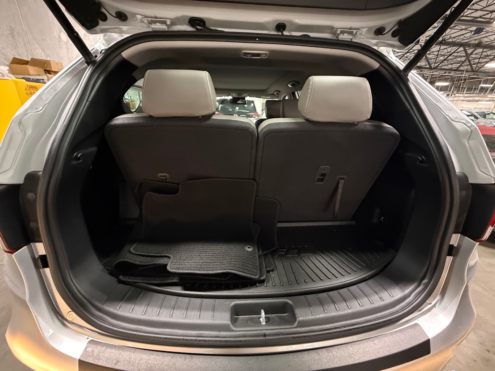 Thumbnail: 2017 Hyundai Santa Fe - 6