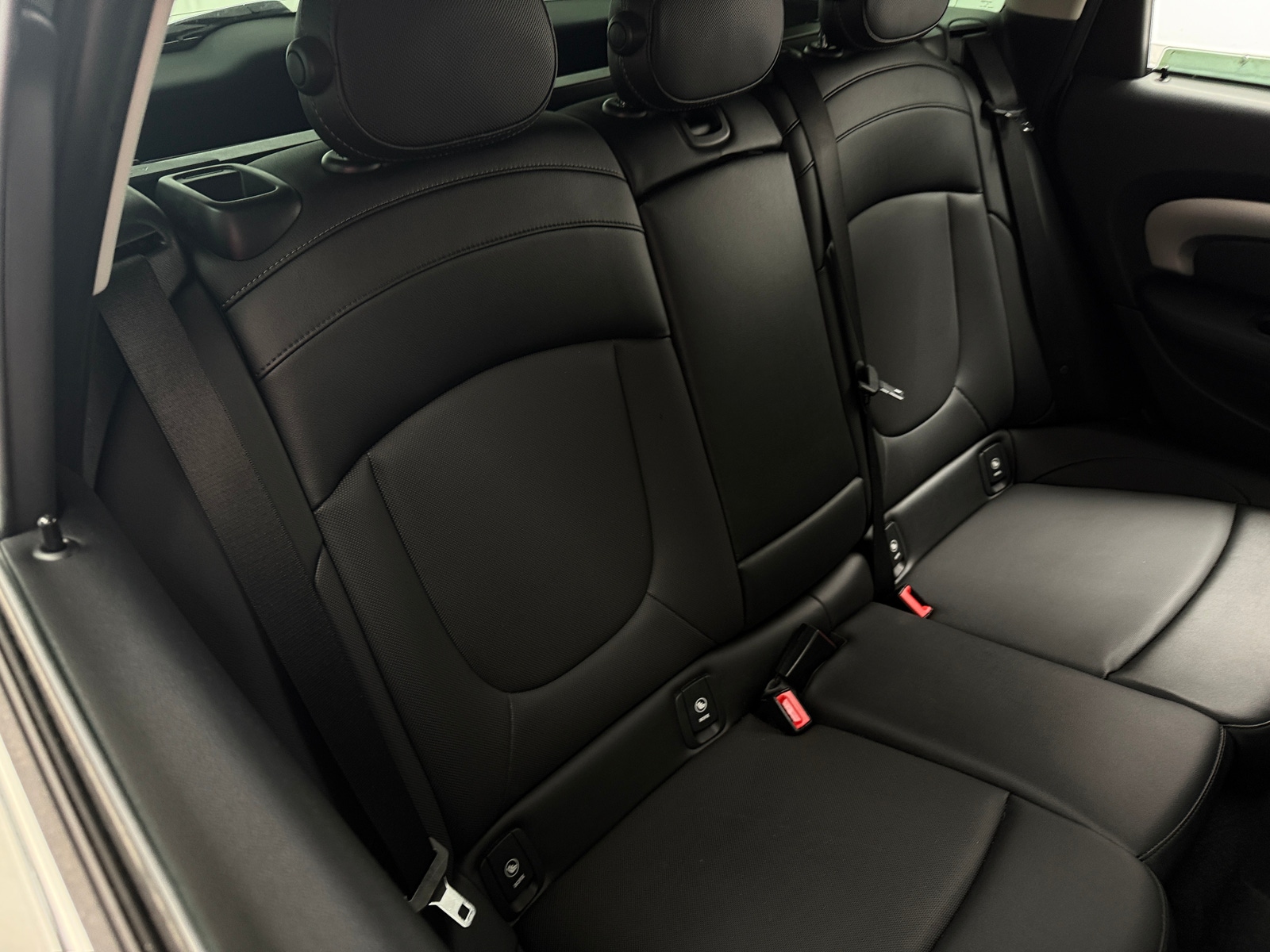 Thumbnail: 2016 MINI Cooper Clubman - 5