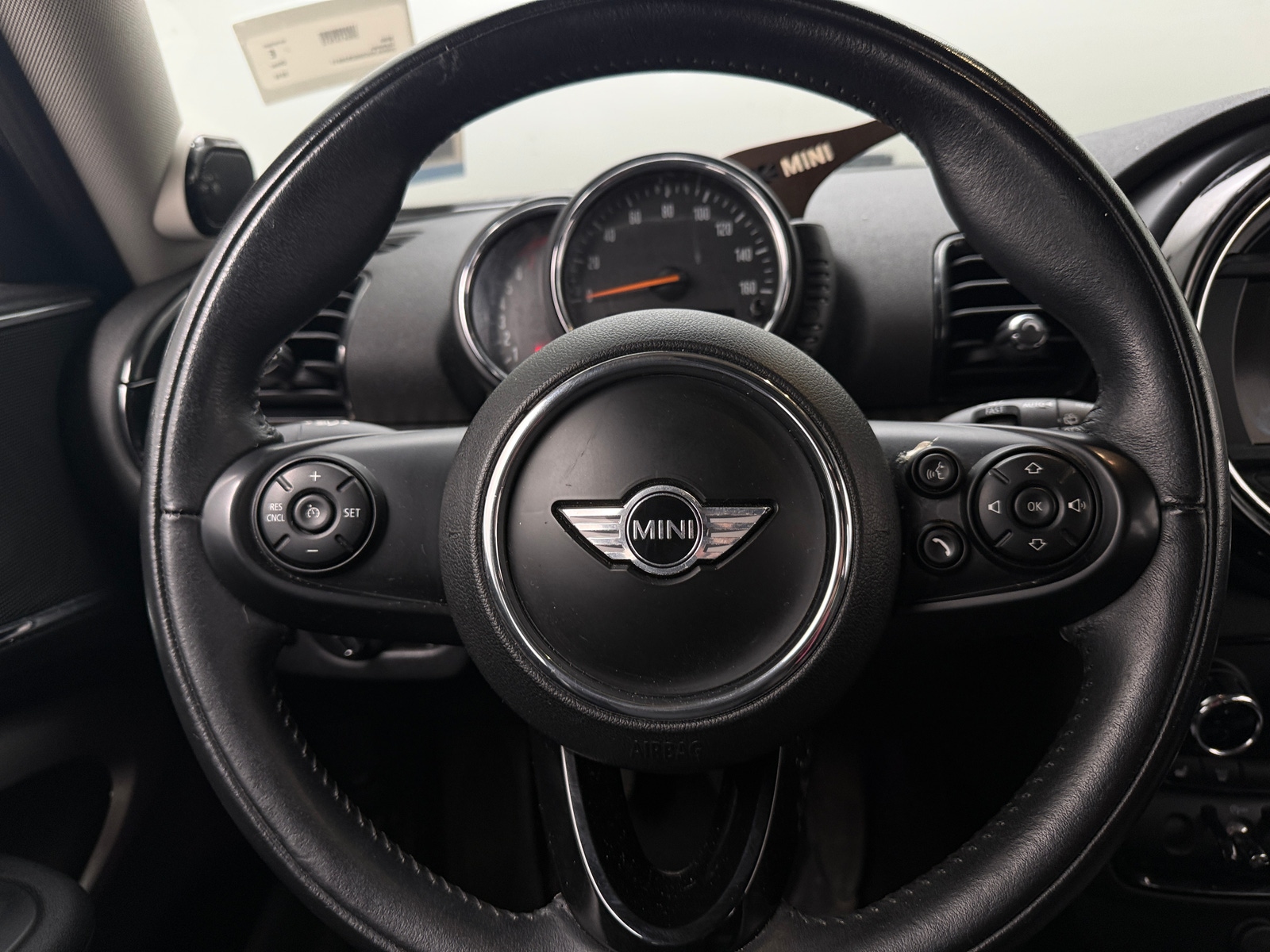 Thumbnail: 2016 MINI Cooper Clubman - 4