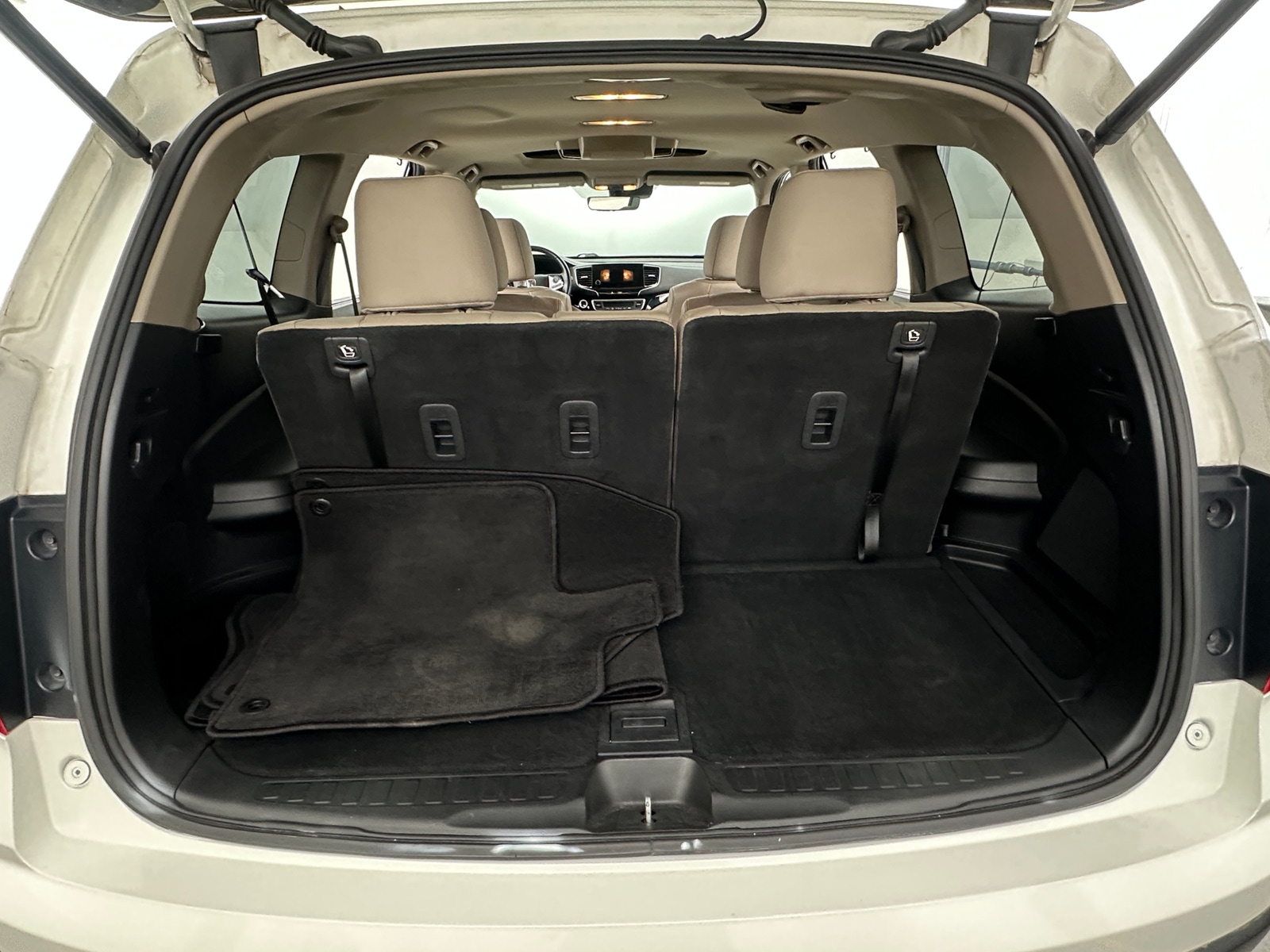 Thumbnail: 2019 Honda Pilot - 6