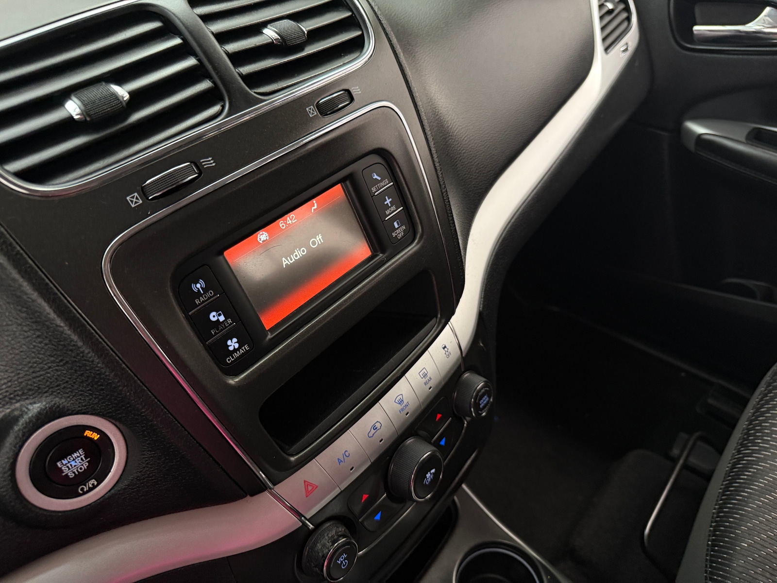 Thumbnail: 2018 Dodge Journey - 4