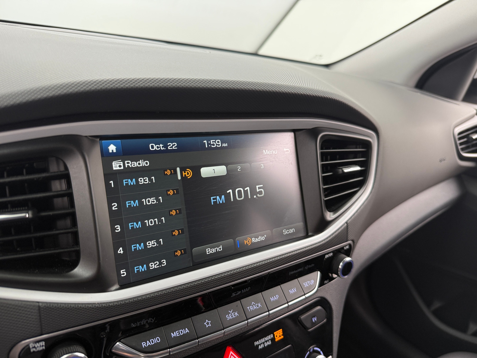 Thumbnail: 2019 Hyundai Ioniq - 3
