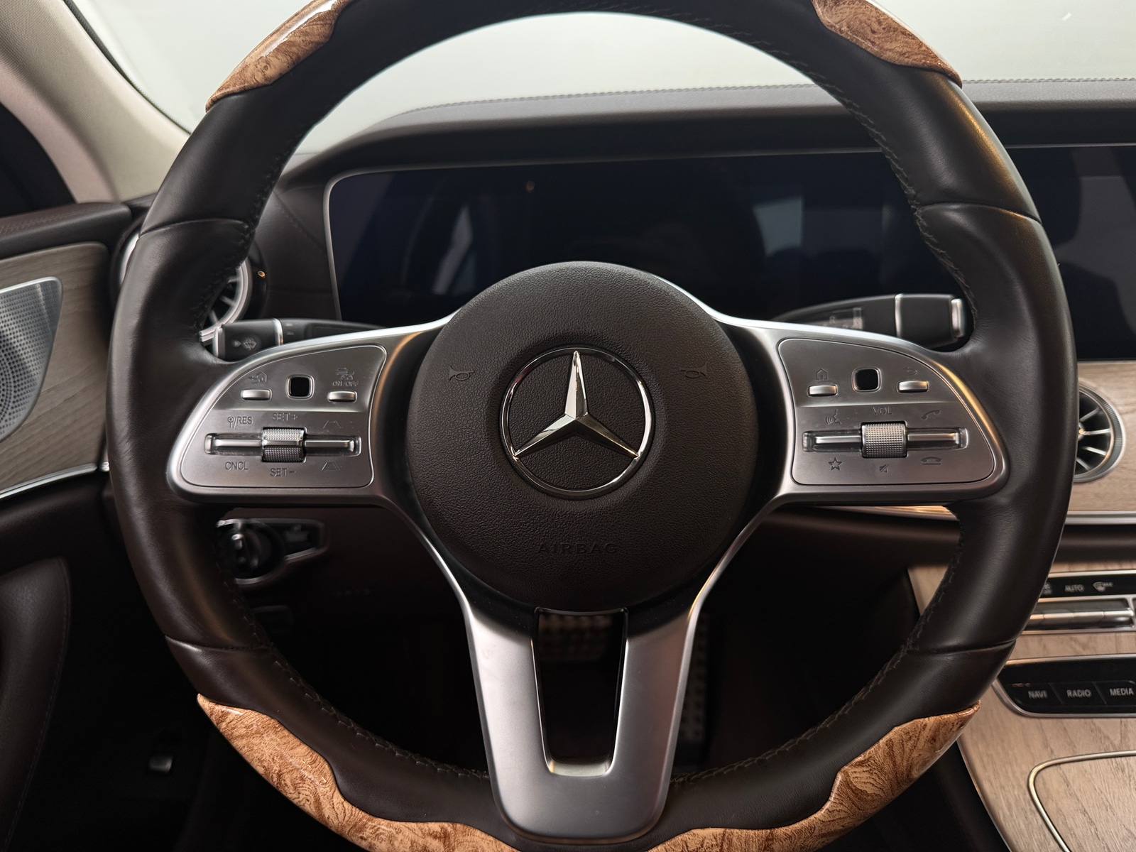 Thumbnail: 2019 Mercedes-Benz CLS - 4