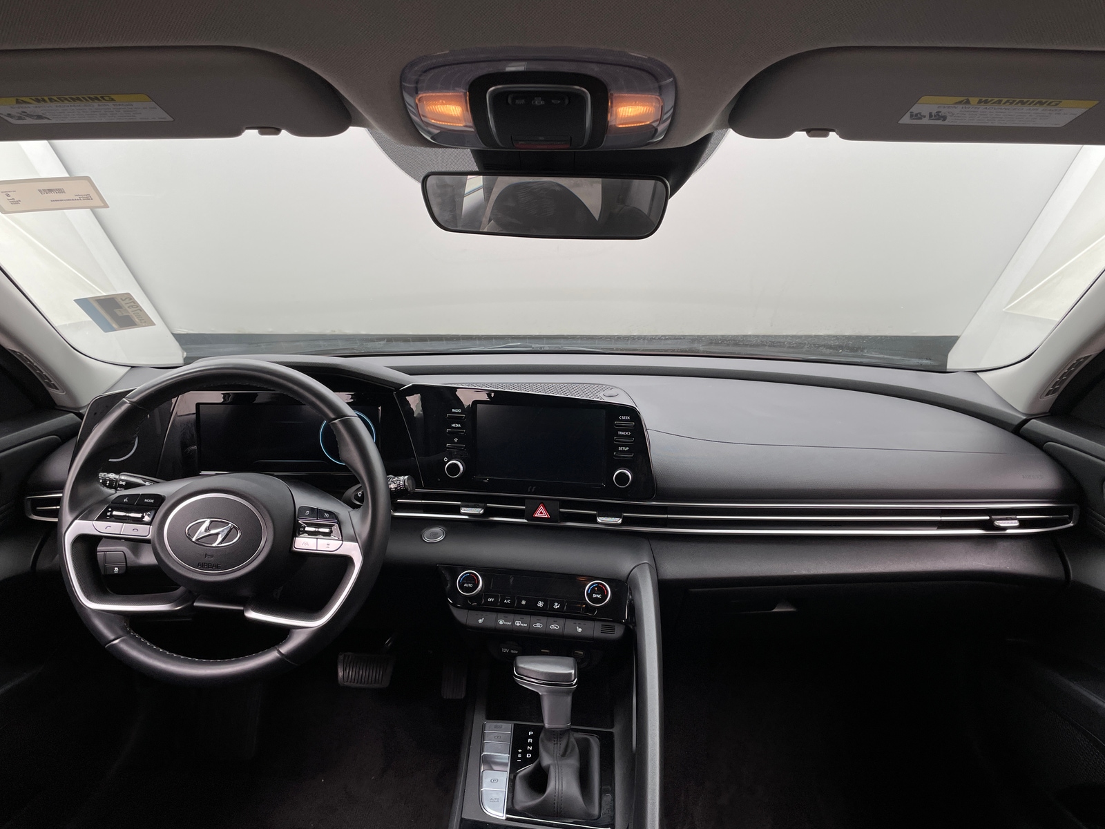 Thumbnail: 2022 Hyundai Elantra - 3