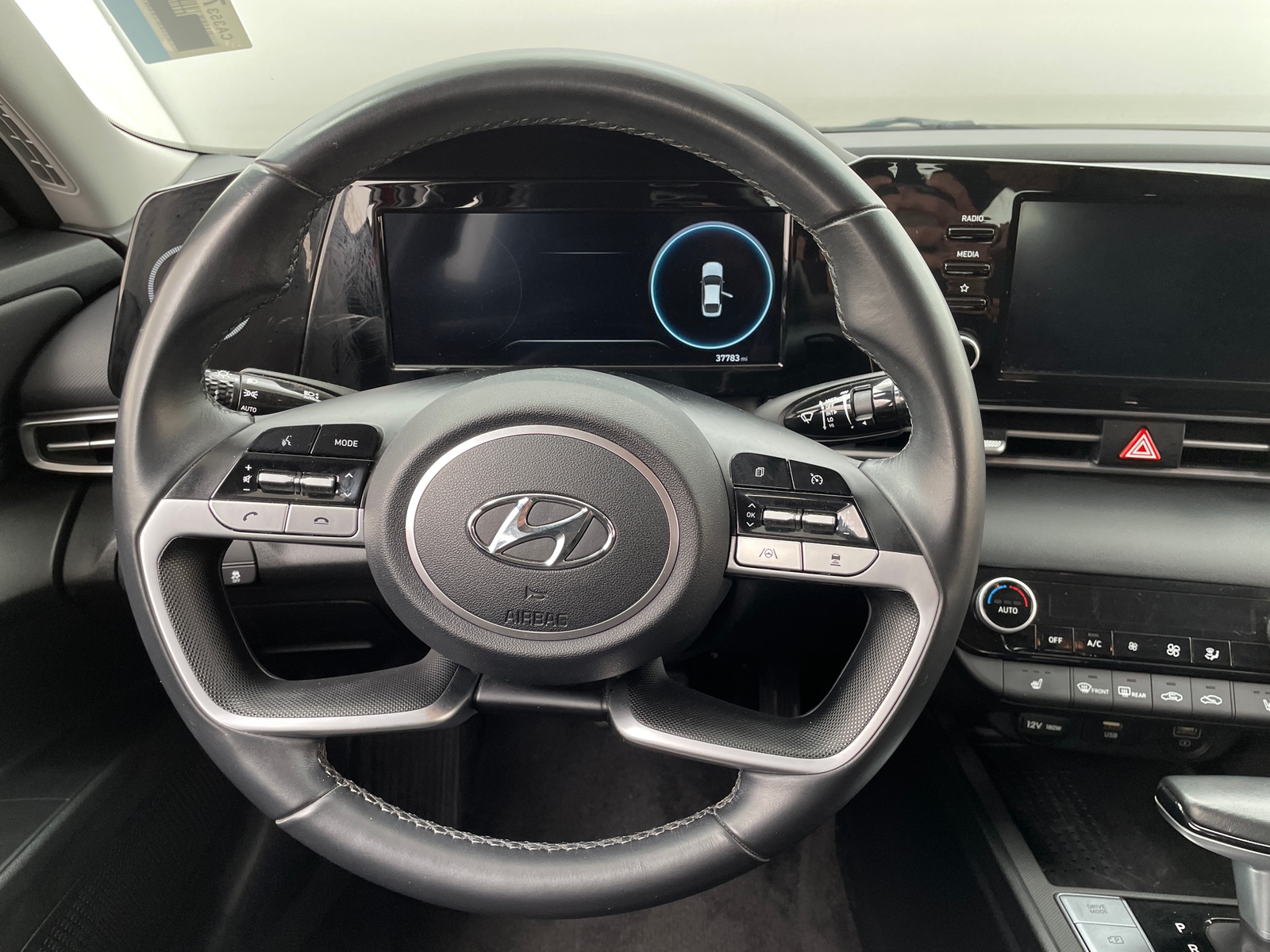 Thumbnail: 2022 Hyundai Elantra - 5