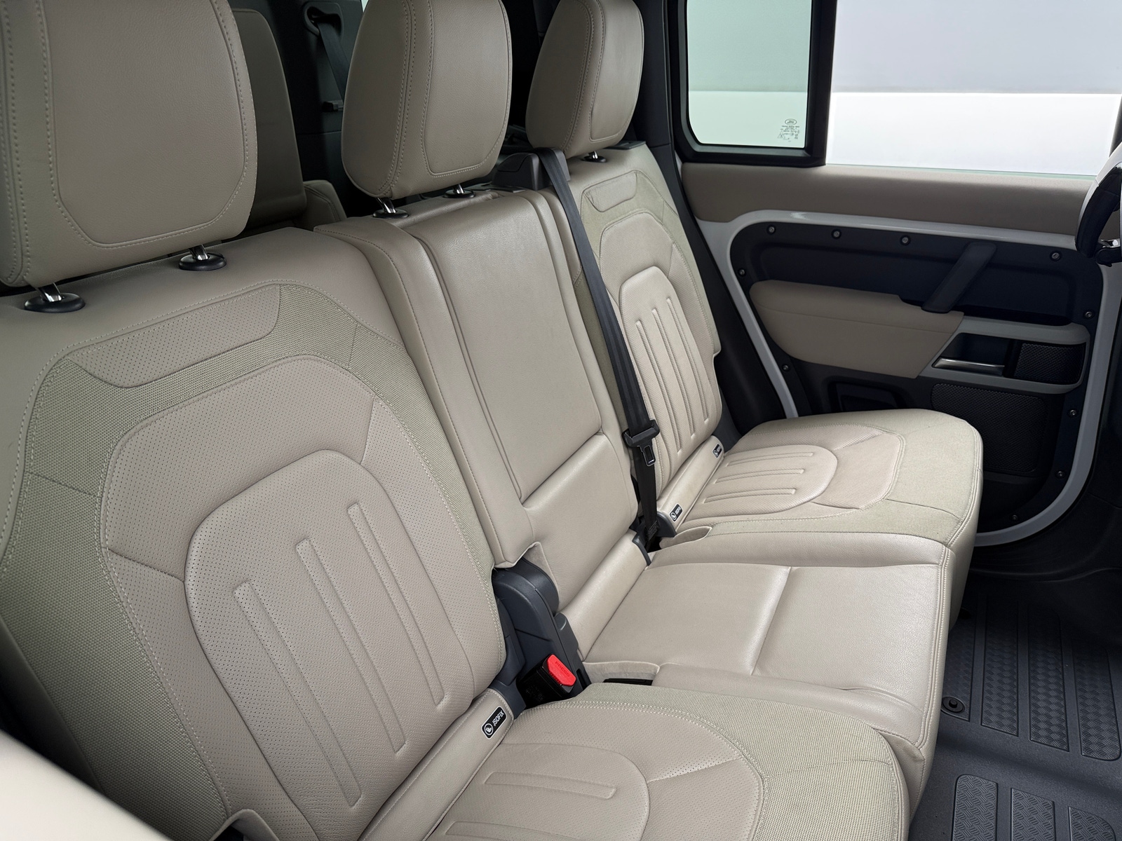 Thumbnail: 2020 Land Rover Defender - 5
