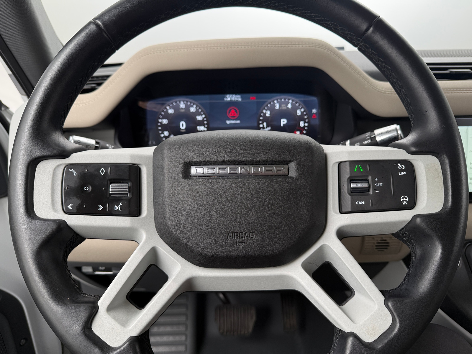 Thumbnail: 2020 Land Rover Defender - 4