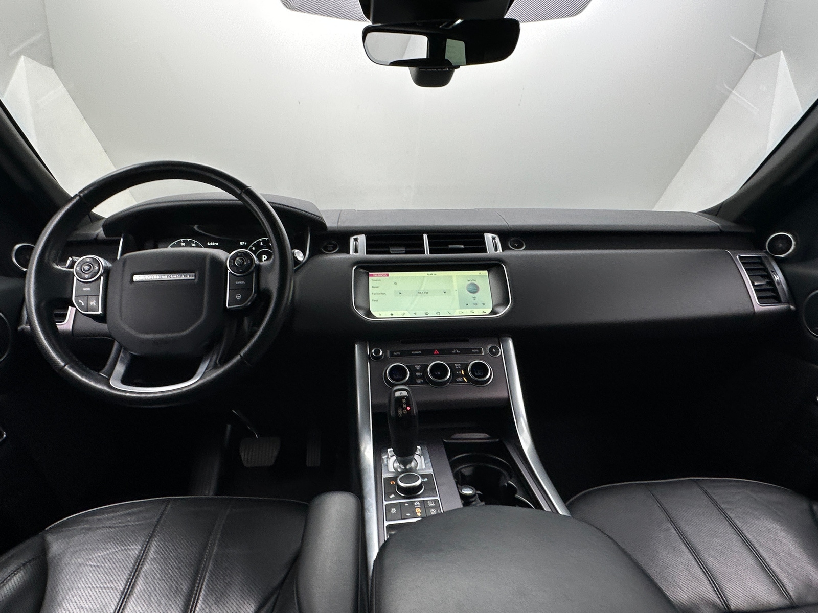 Thumbnail: 2017 Land Rover Range Rover Sport - 2