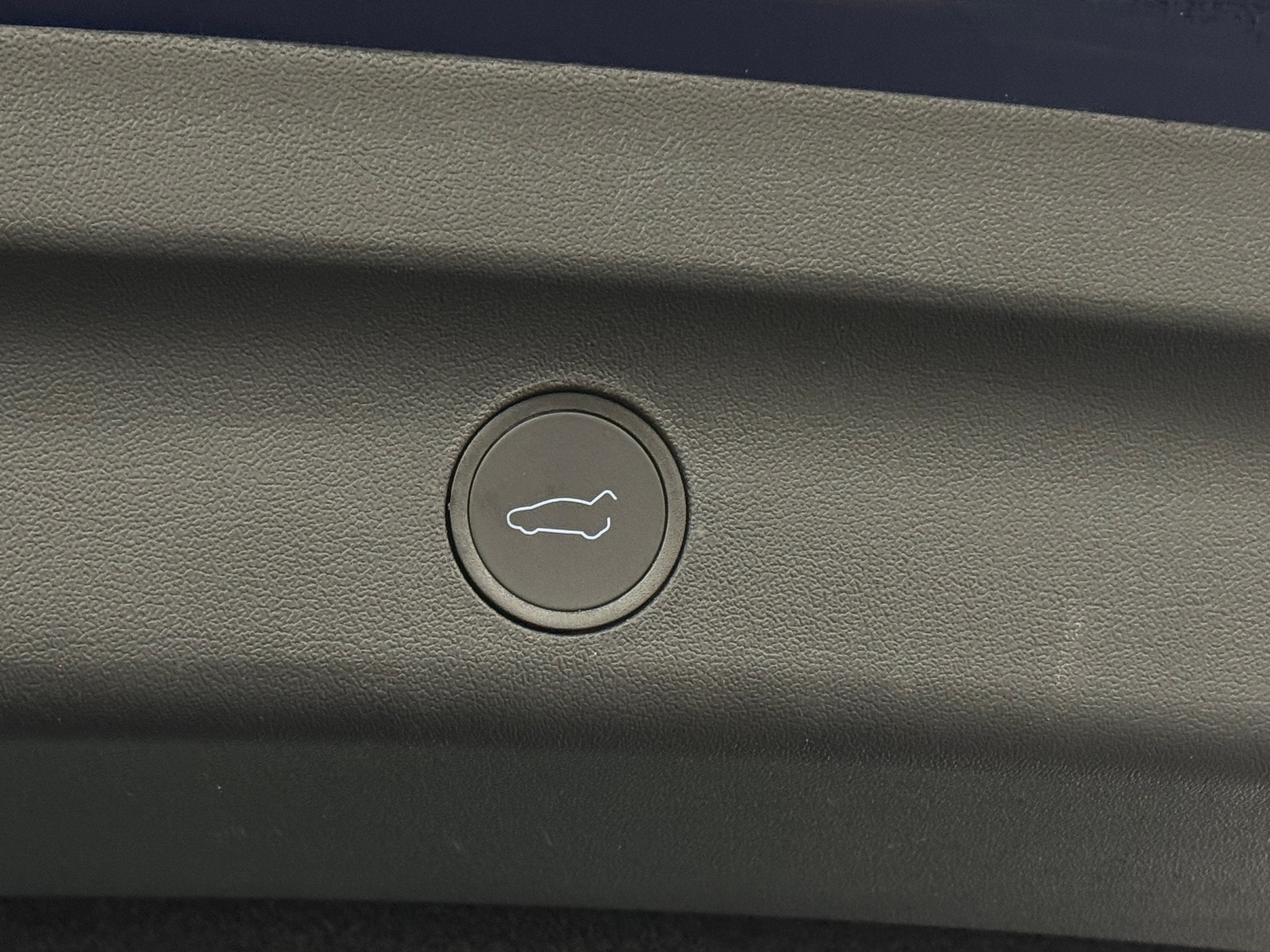 Used 2023 Tesla Model Y Long Range with VIN 7SAYGDEE6PF878878 for sale in Oak Creek, WI