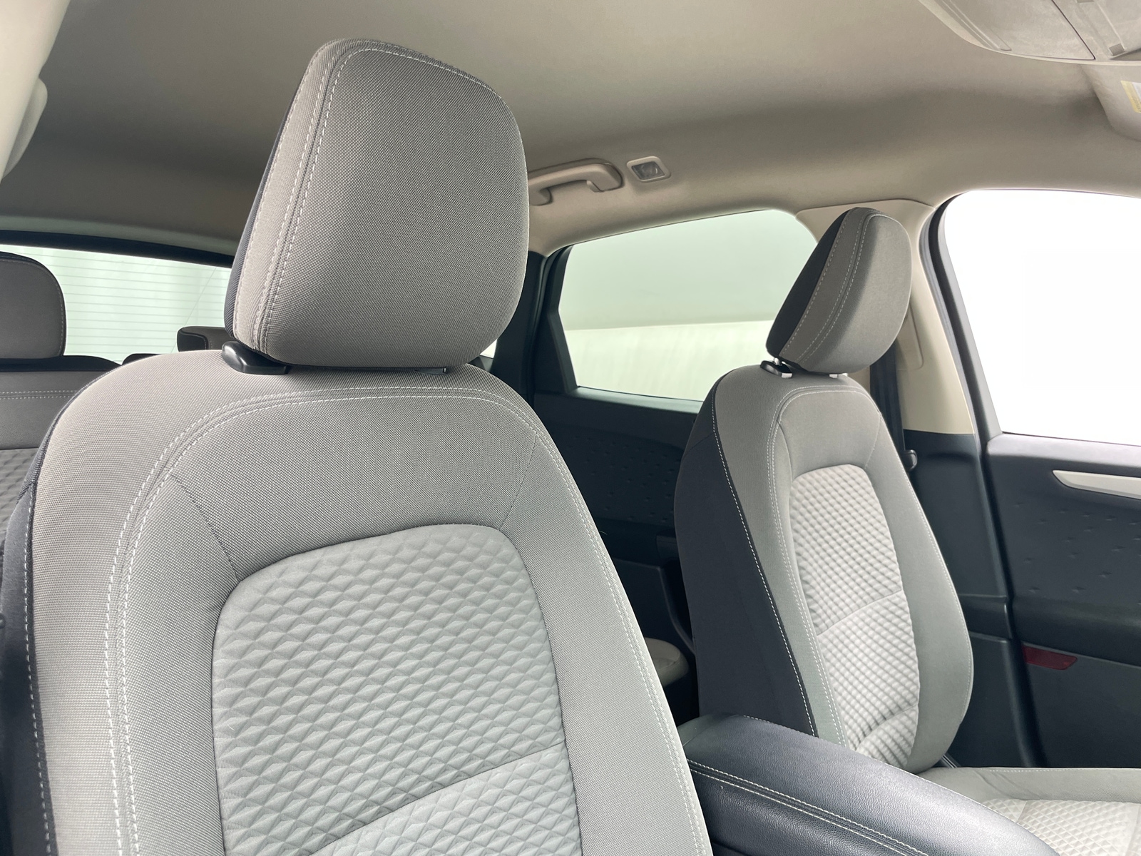 Thumbnail: 2020 Ford Escape - 2