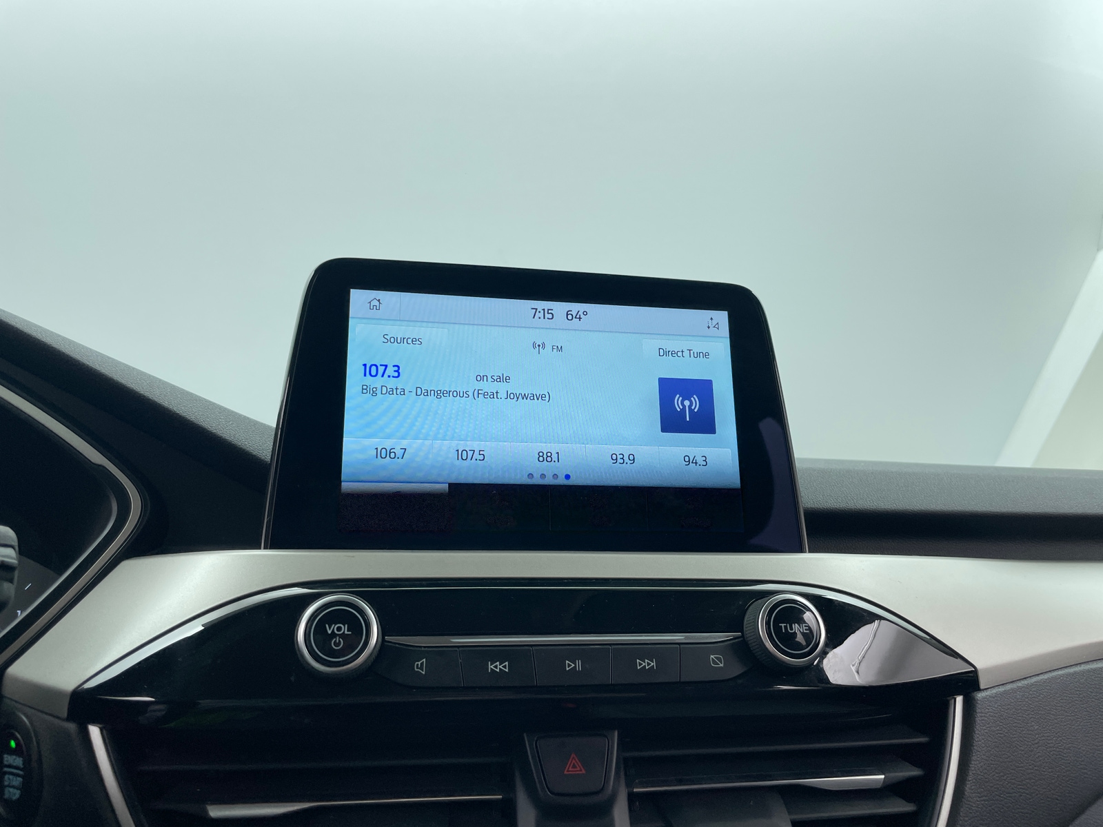 Thumbnail: 2020 Ford Escape - 4