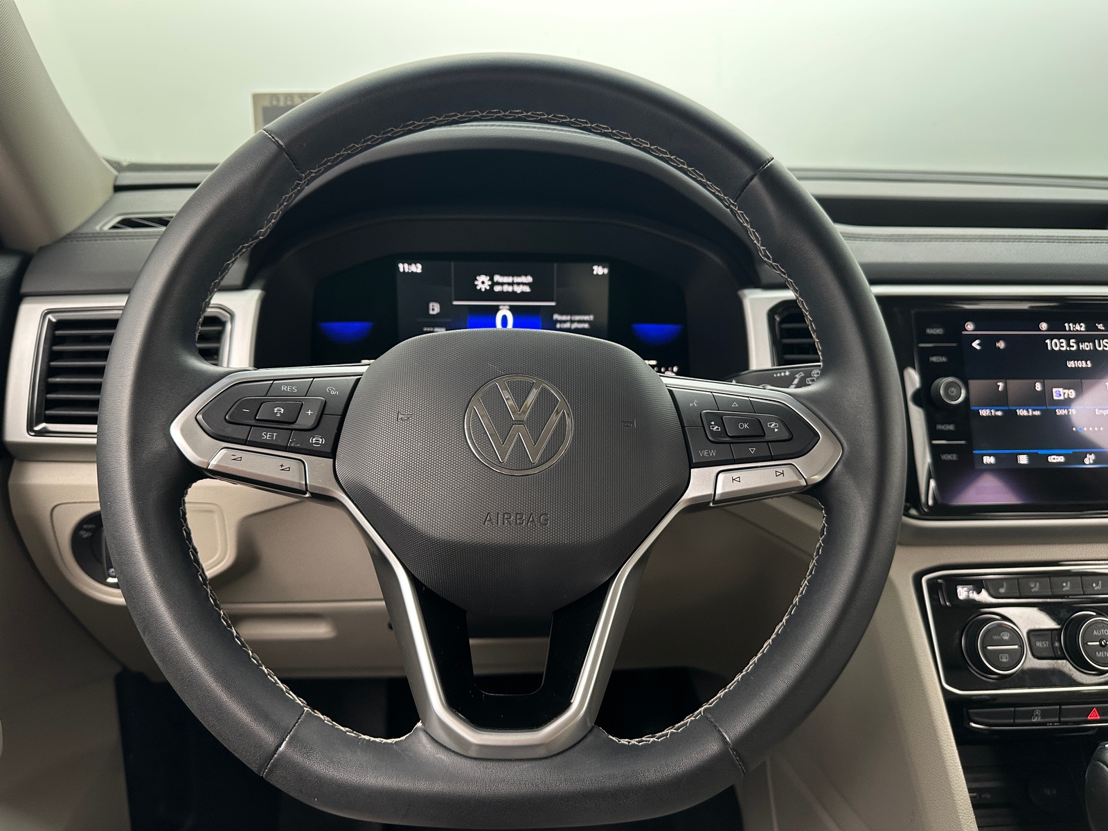 Thumbnail: 2022 Volkswagen Atlas - 5