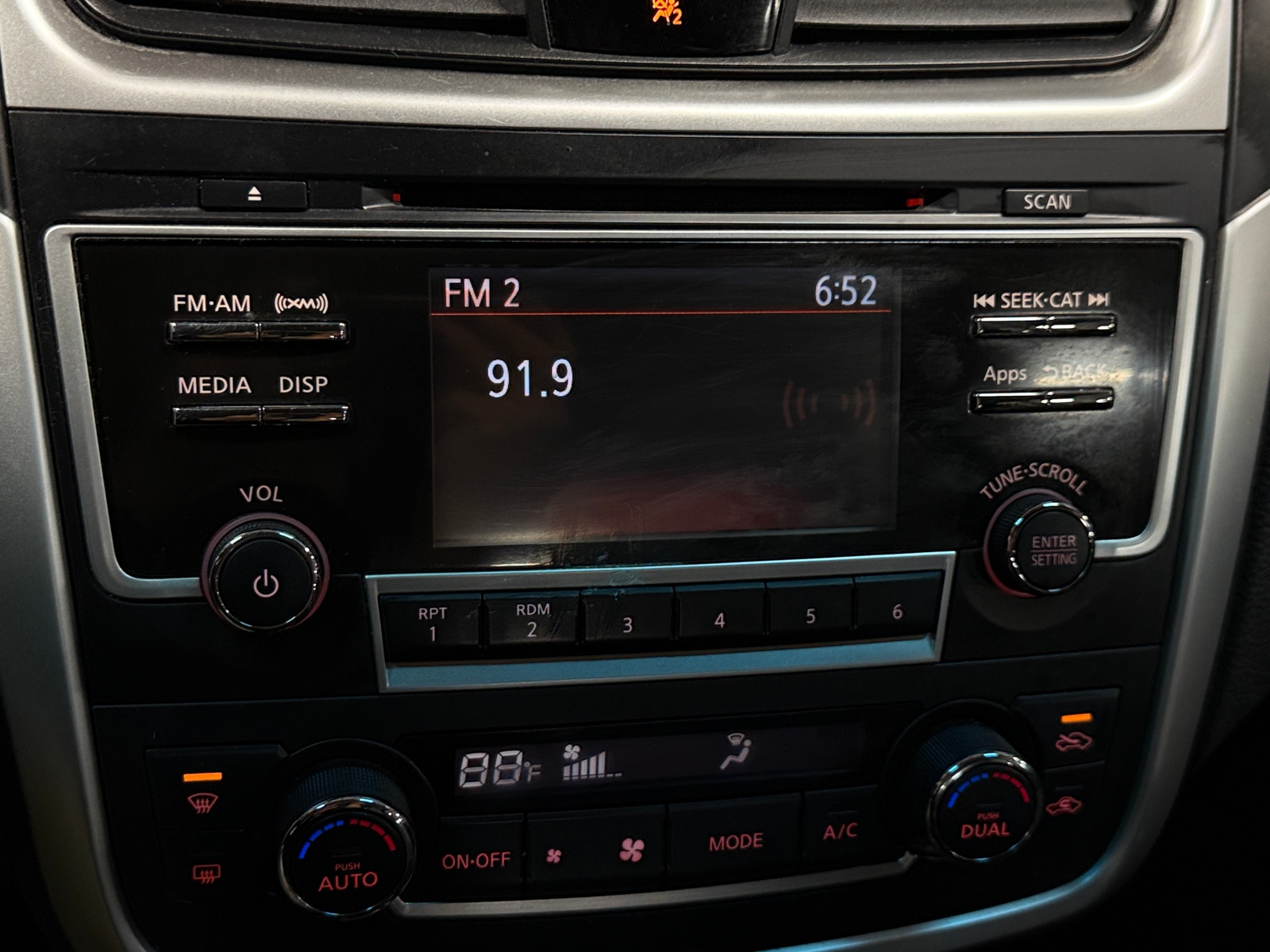 Thumbnail: 2016 Nissan Altima - 4