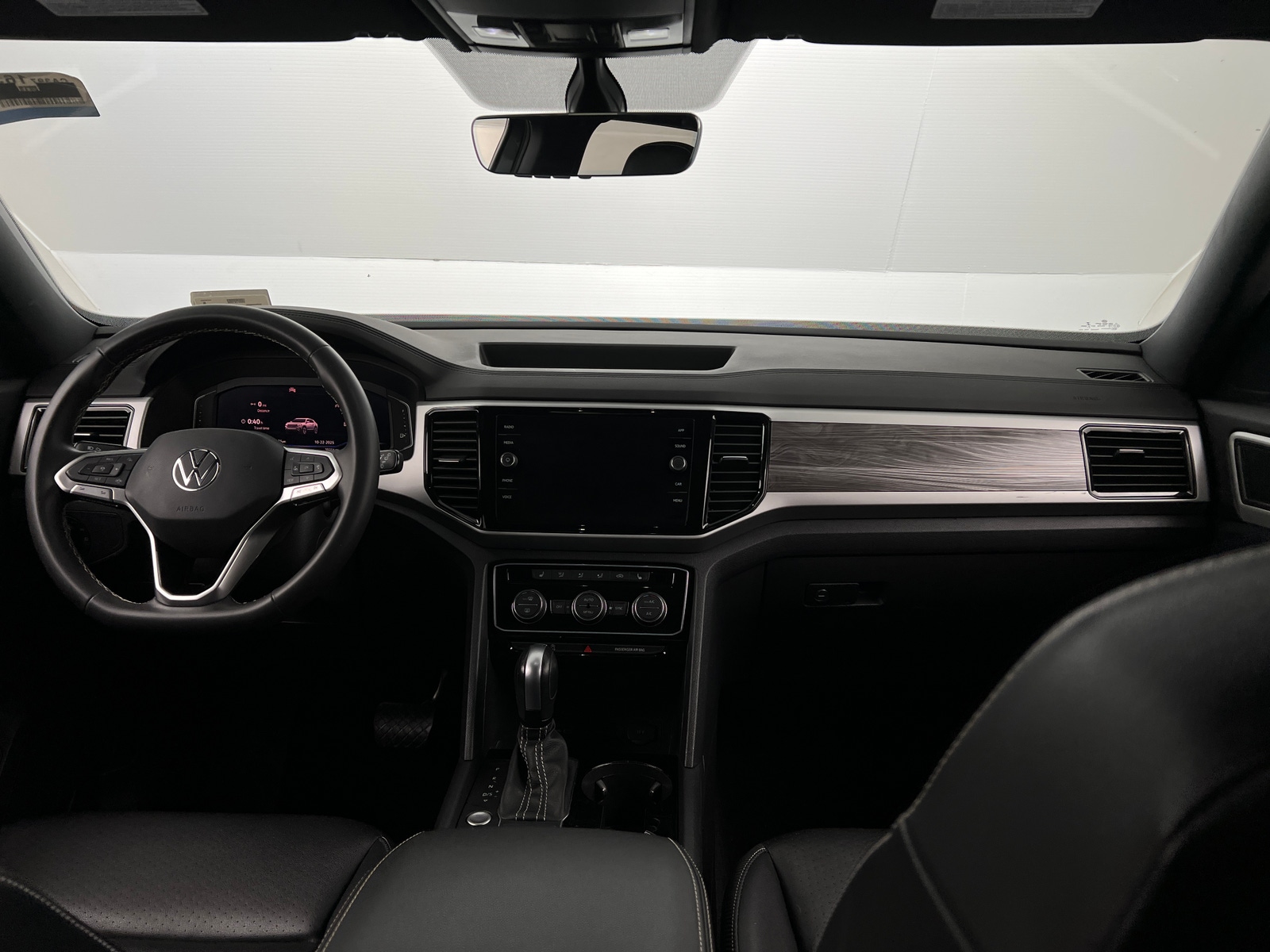 Thumbnail: 2022 Volkswagen Atlas - 2