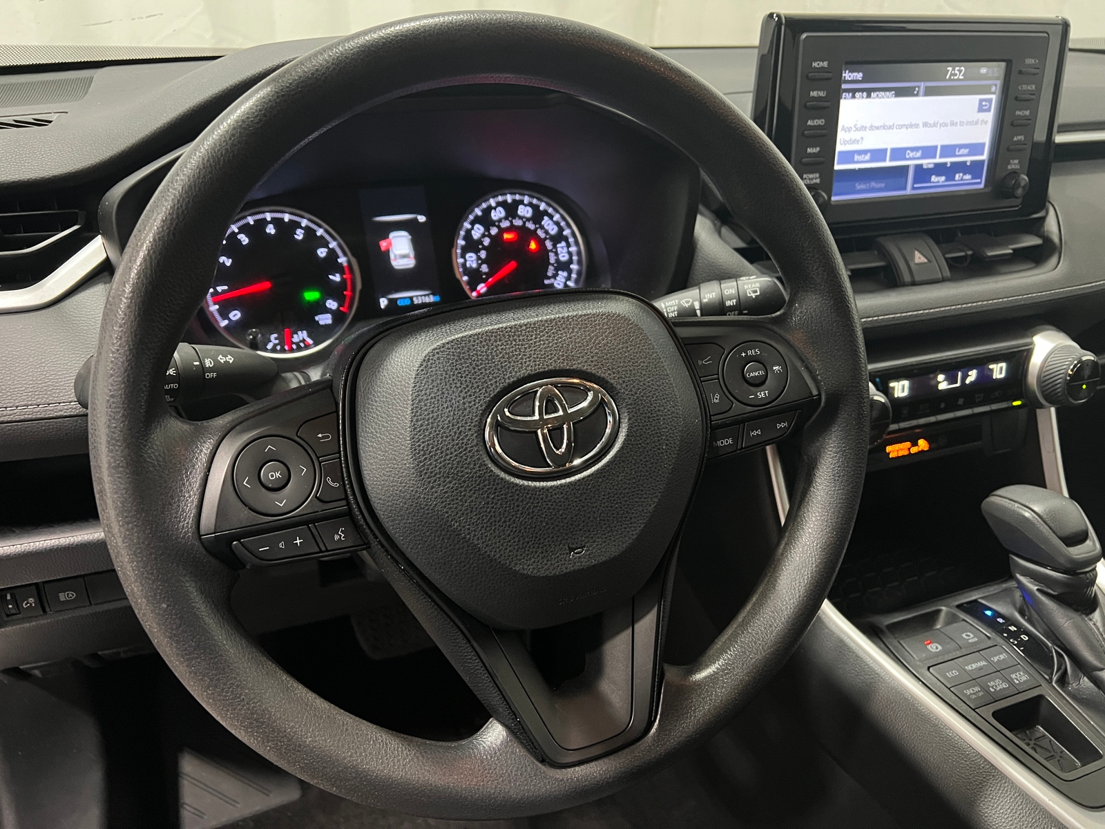Thumbnail: 2019 Toyota RAV4 - 5