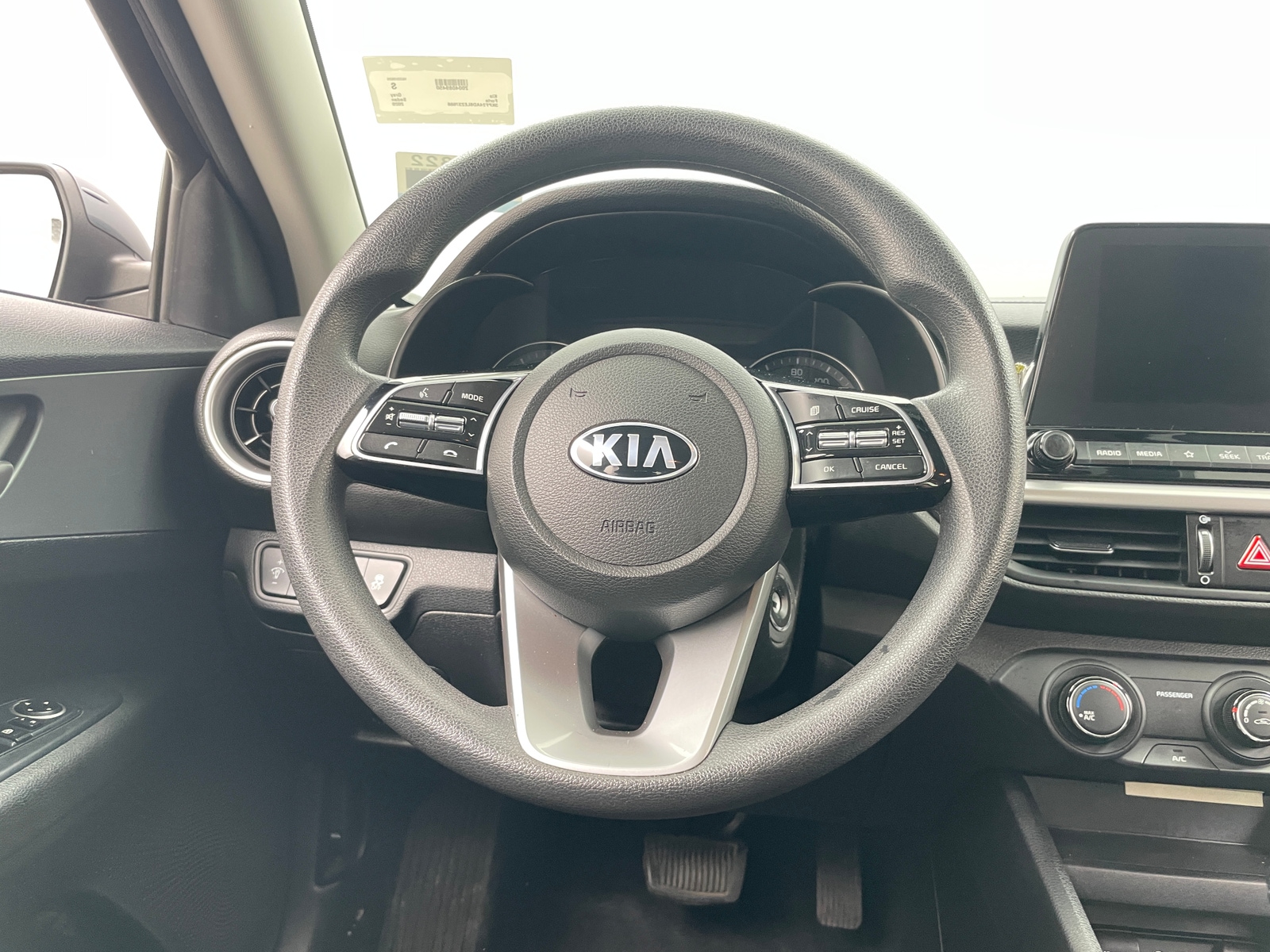 Thumbnail: 2020 Kia Forte - 5