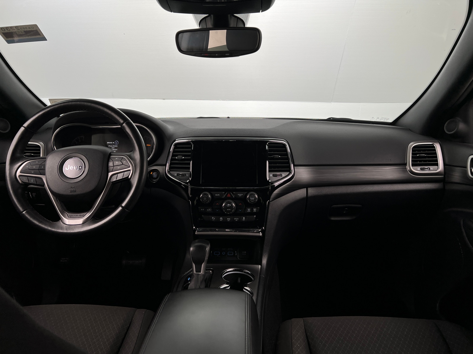 Thumbnail: 2020 Jeep Grand Cherokee - 3