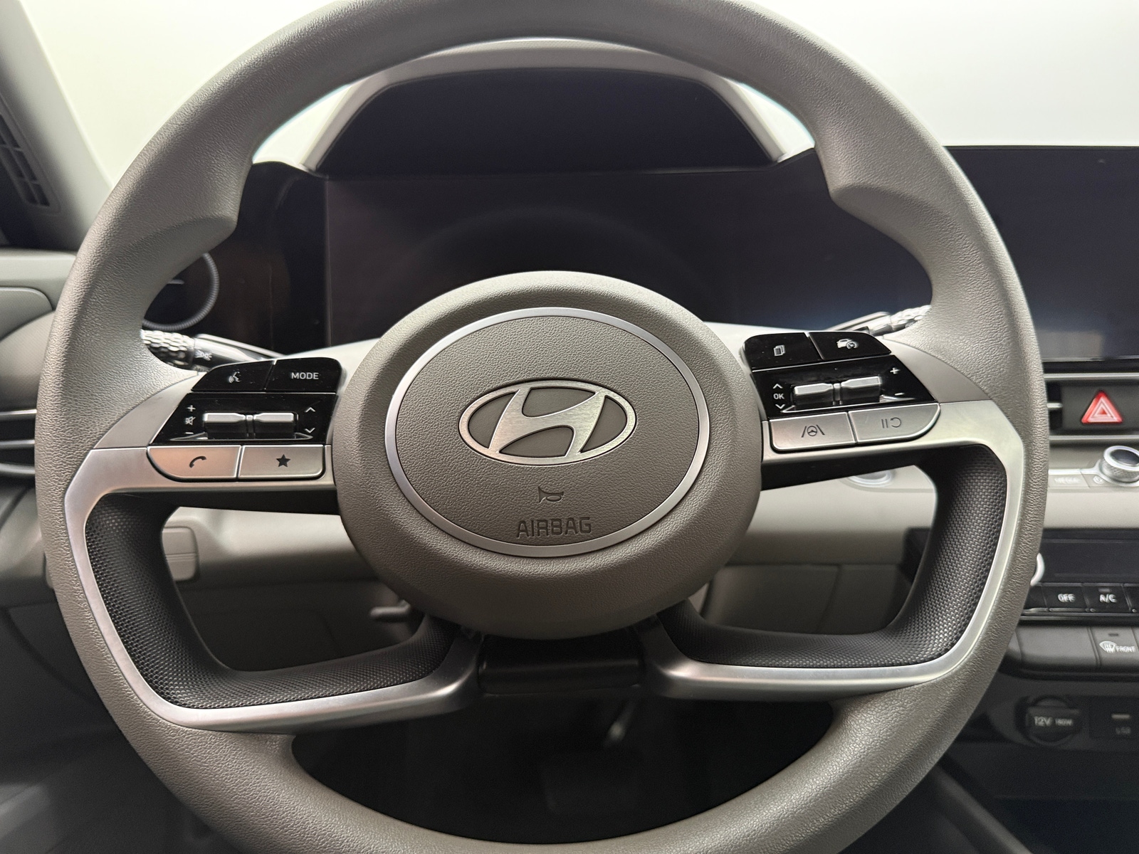 Thumbnail: 2024 Hyundai Elantra - 5