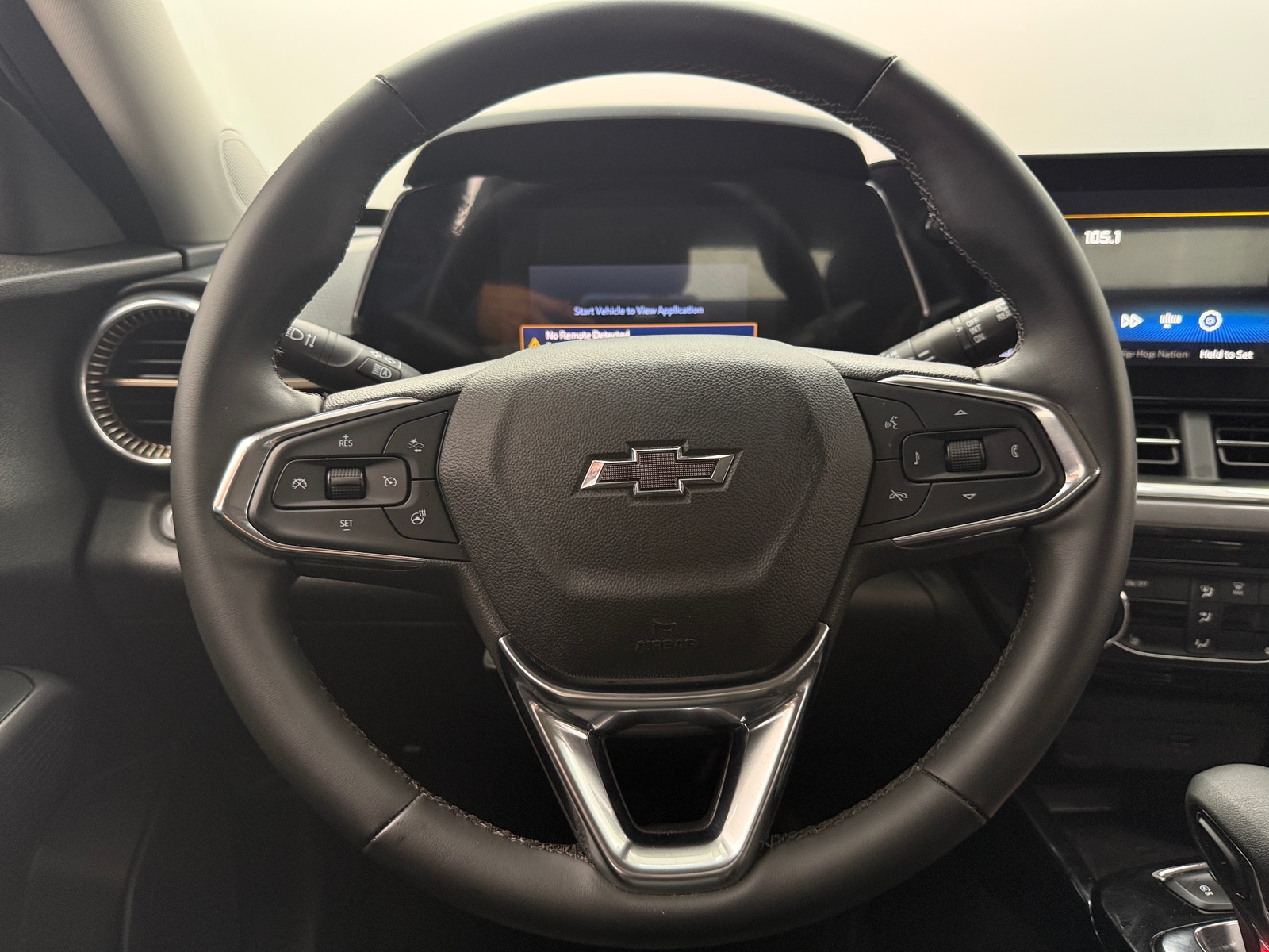Thumbnail: 2024 Chevrolet Trax - 4