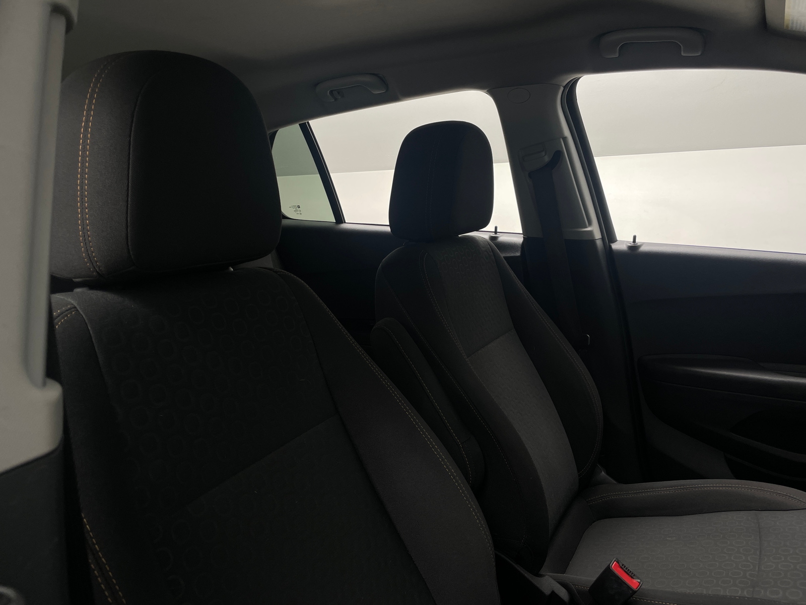 Thumbnail: 2020 Chevrolet Trax - 2