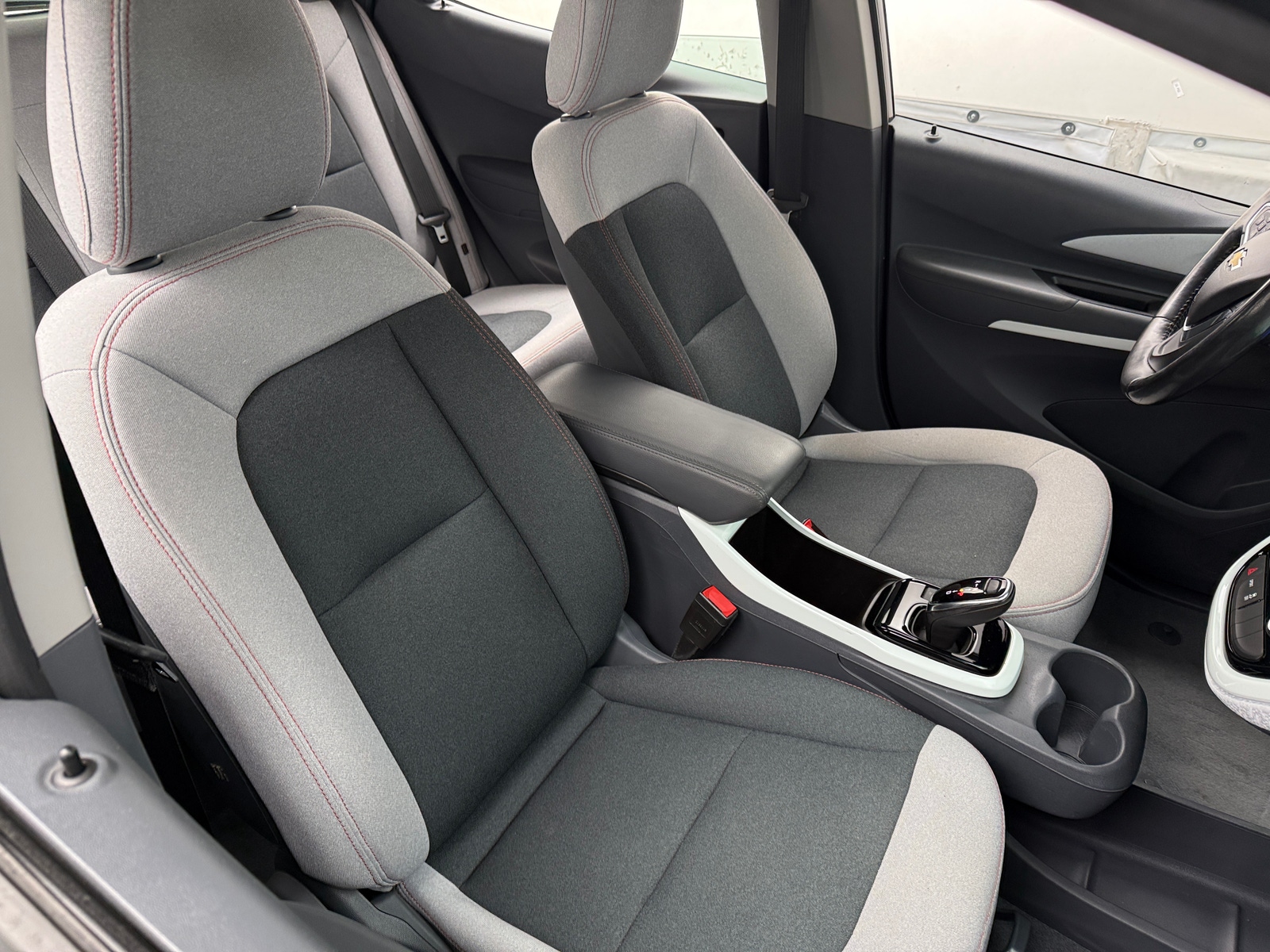 Thumbnail: 2021 Chevrolet Bolt EV - 2