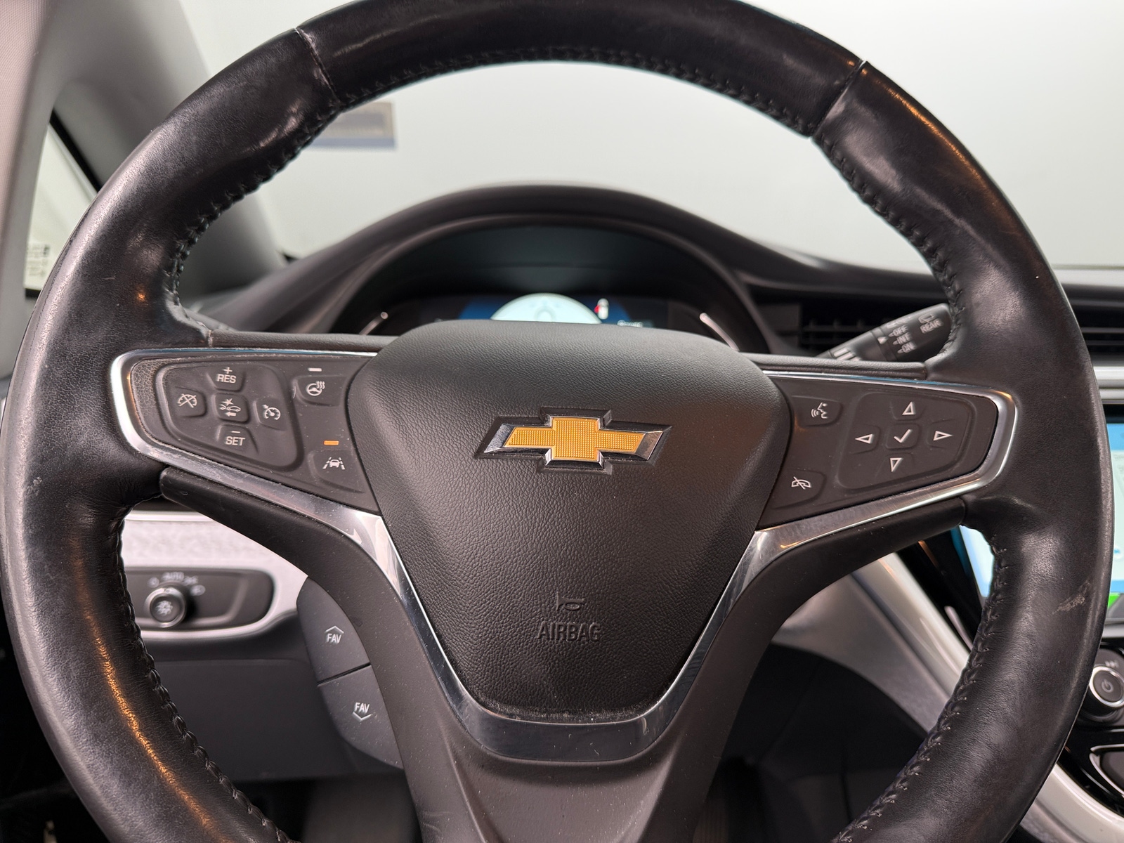 Thumbnail: 2021 Chevrolet Bolt EV - 5