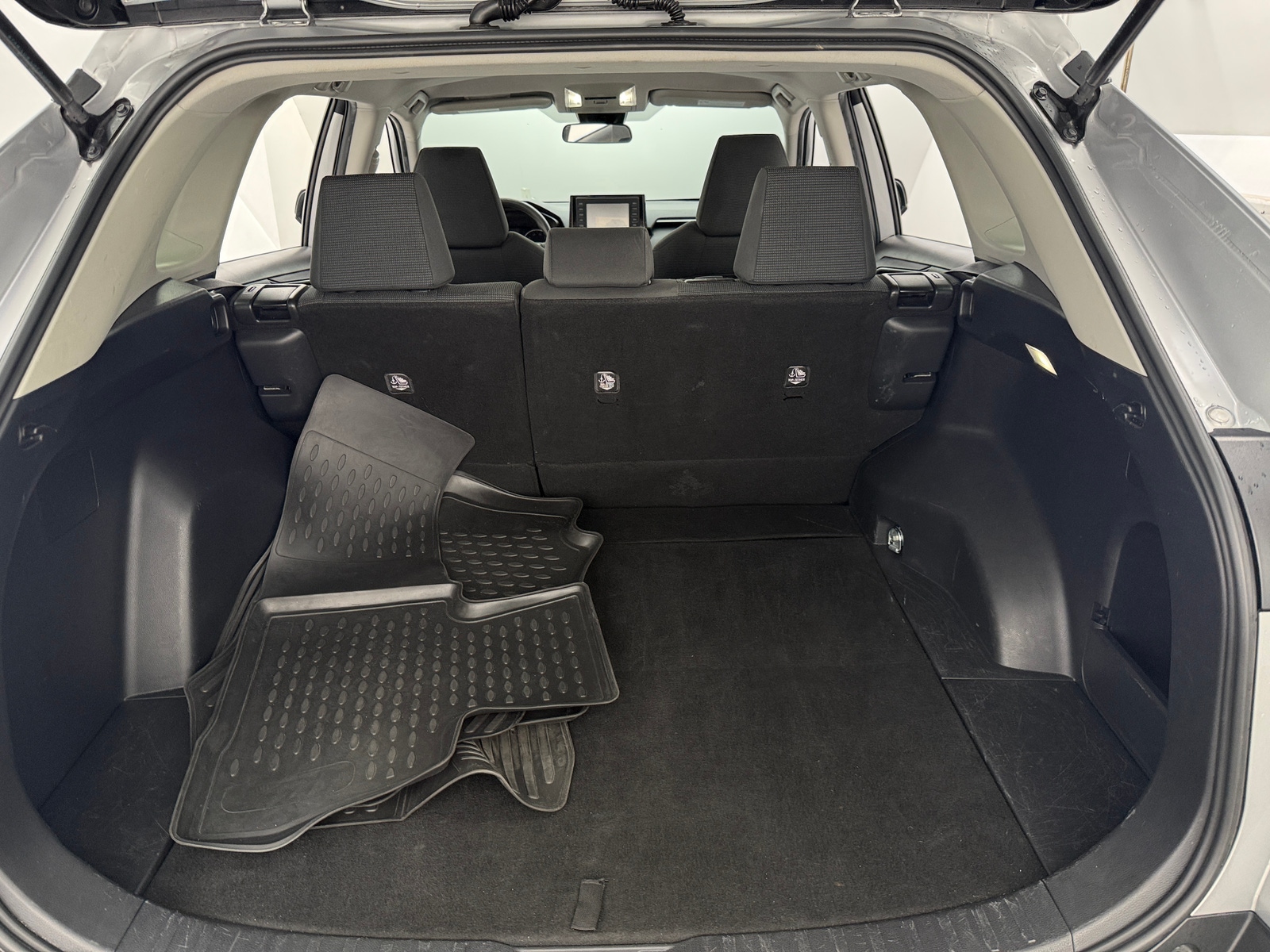 Thumbnail: 2022 Toyota RAV4 - 7