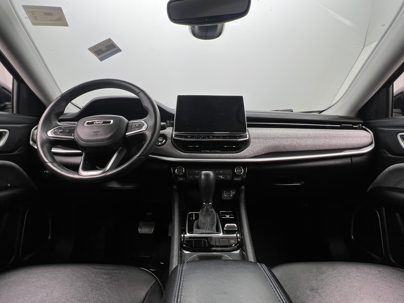 Thumbnail: 2022 Jeep Compass - 3