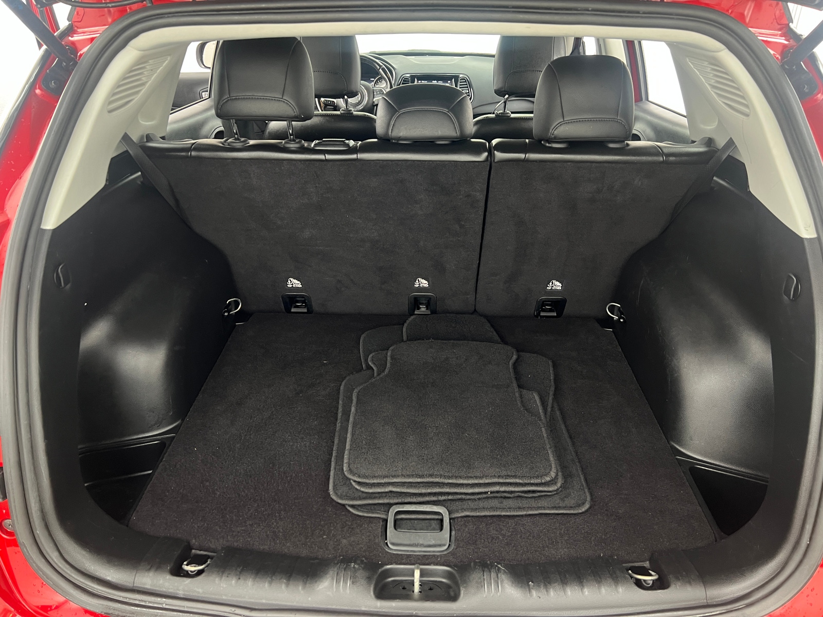 Thumbnail: 2020 Jeep Compass - 6