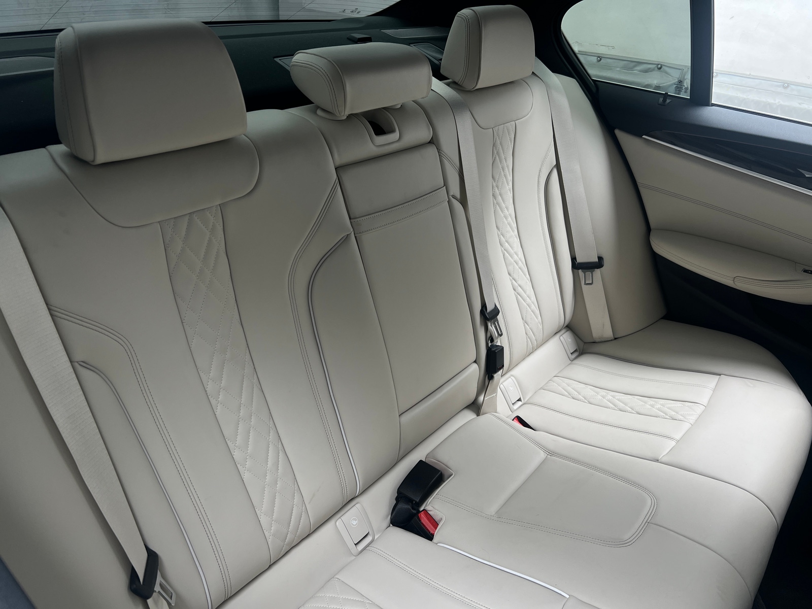 Thumbnail: 2021 BMW 5 Series - 5