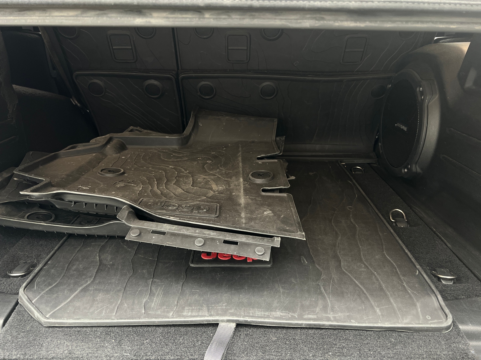 Thumbnail: 2018 Jeep Wrangler - 7