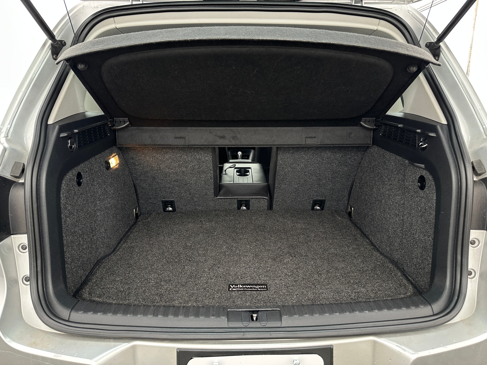 Thumbnail: 2016 Volkswagen Tiguan - 7