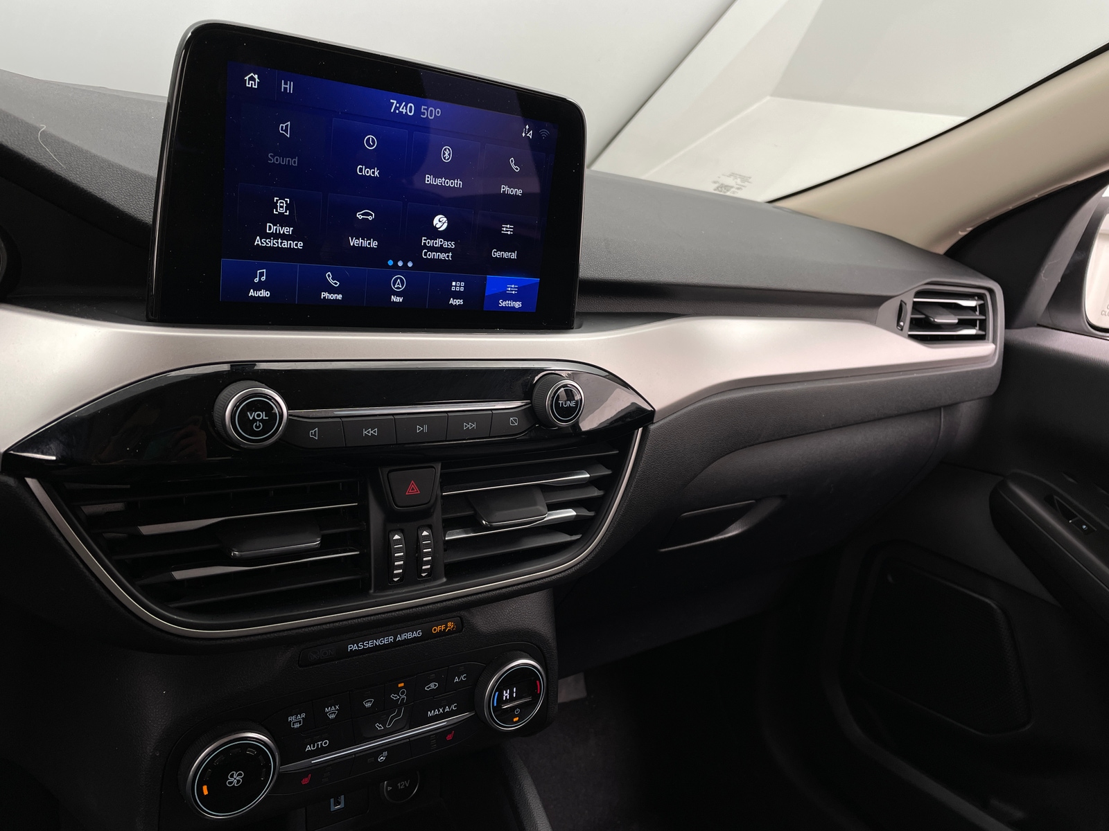 Thumbnail: 2020 Ford Escape - 3