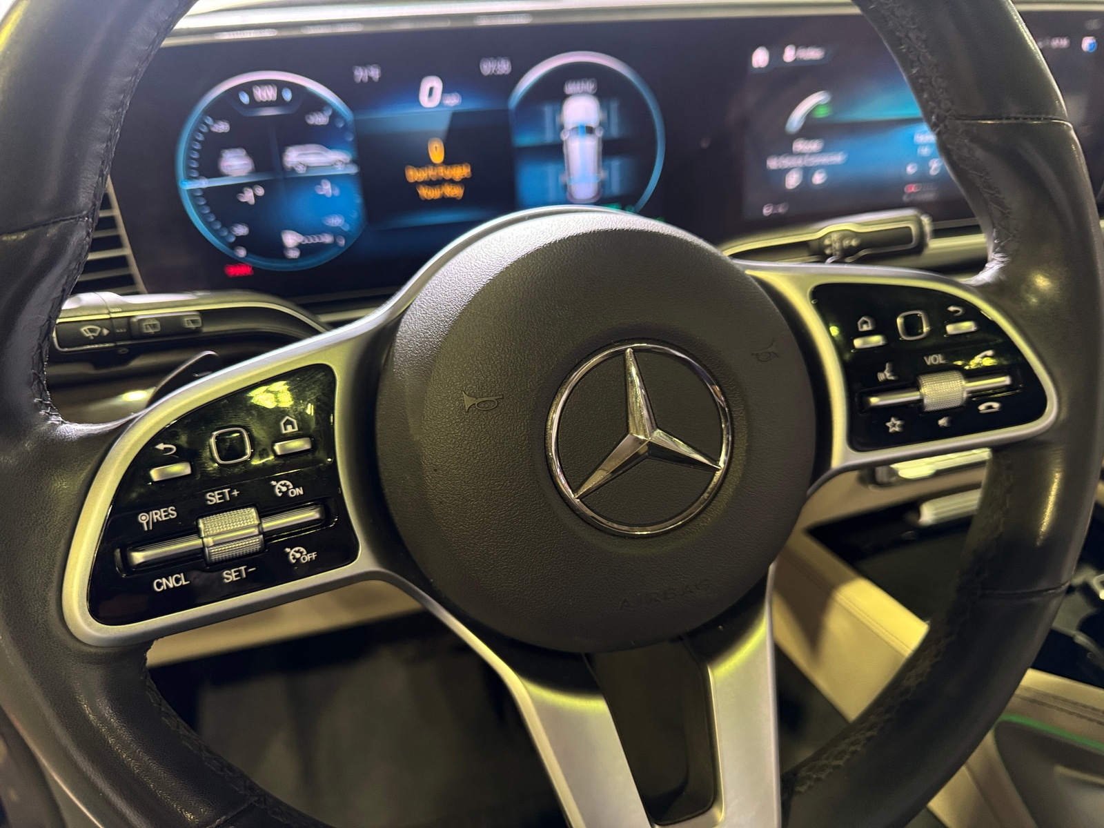 Thumbnail: 2020 Mercedes-Benz GLS - 3