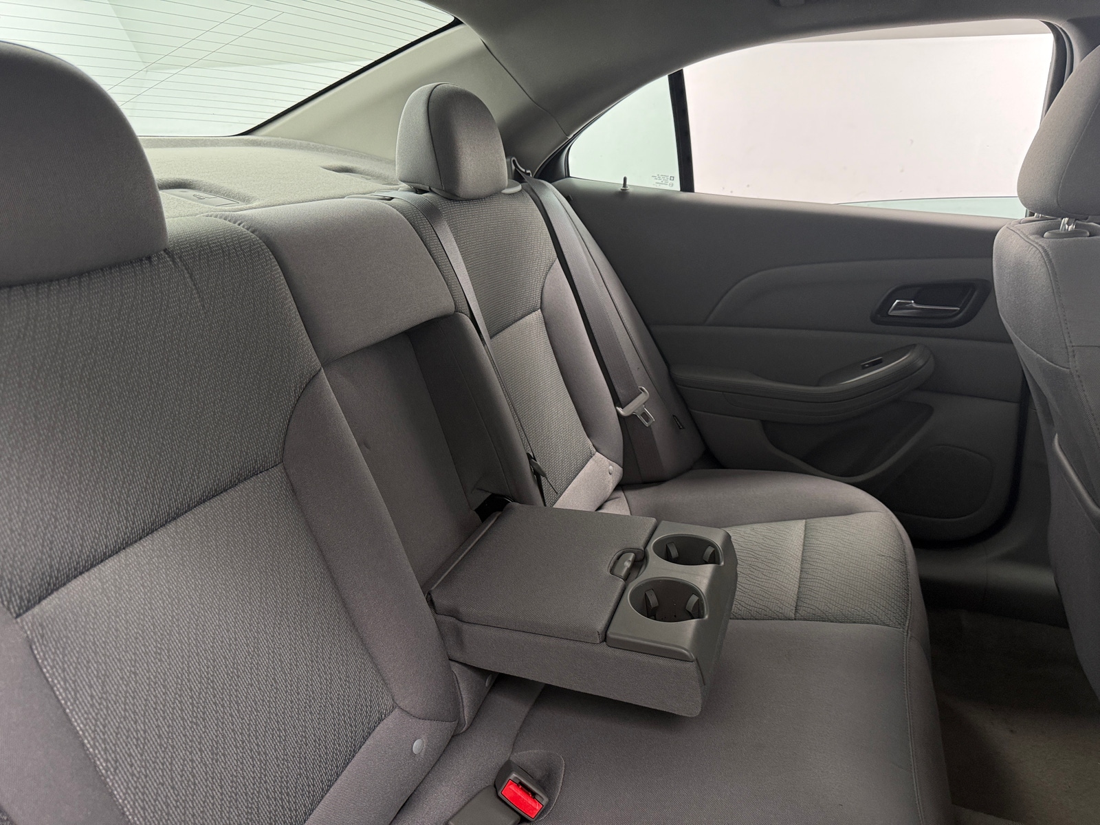 Thumbnail: 2015 Chevrolet Malibu - 6