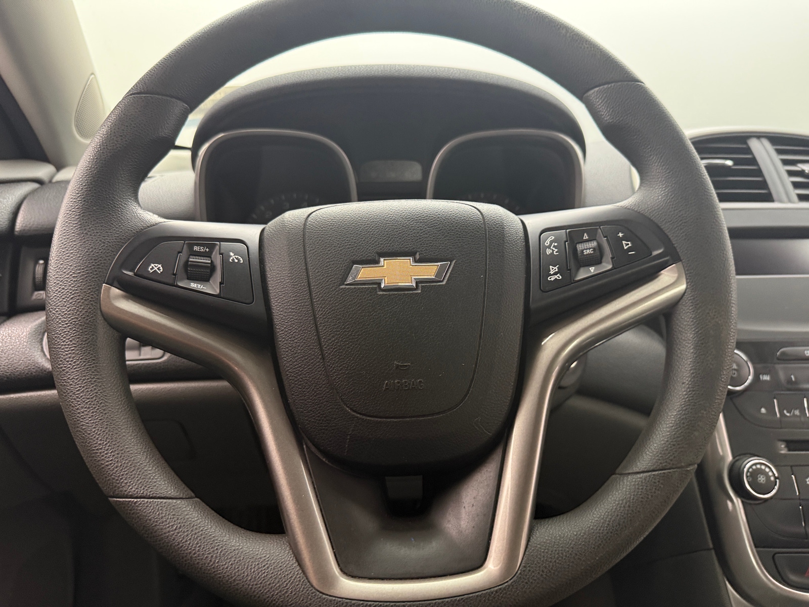 Thumbnail: 2015 Chevrolet Malibu - 5