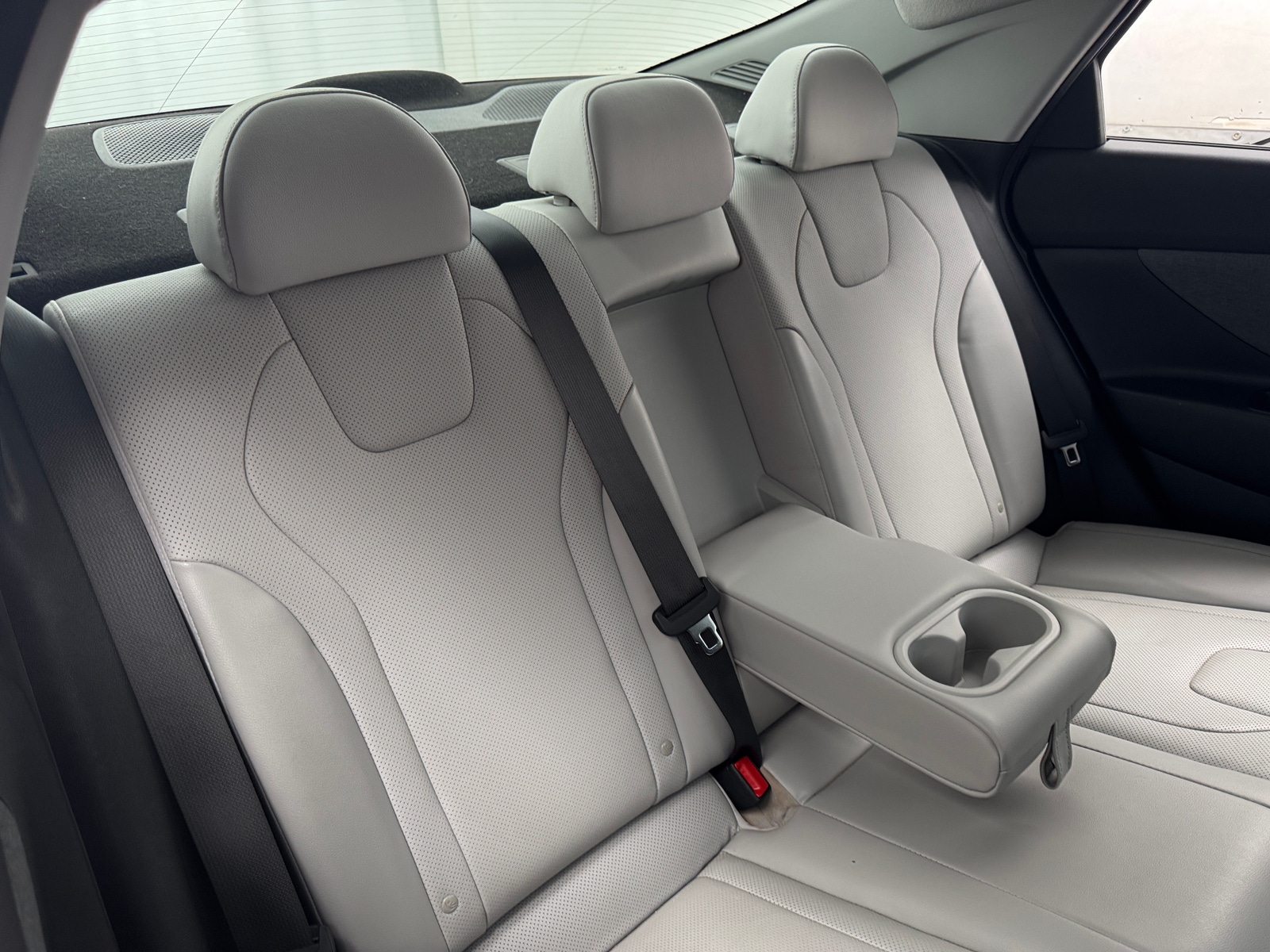 Thumbnail: 2023 Hyundai Elantra - 5