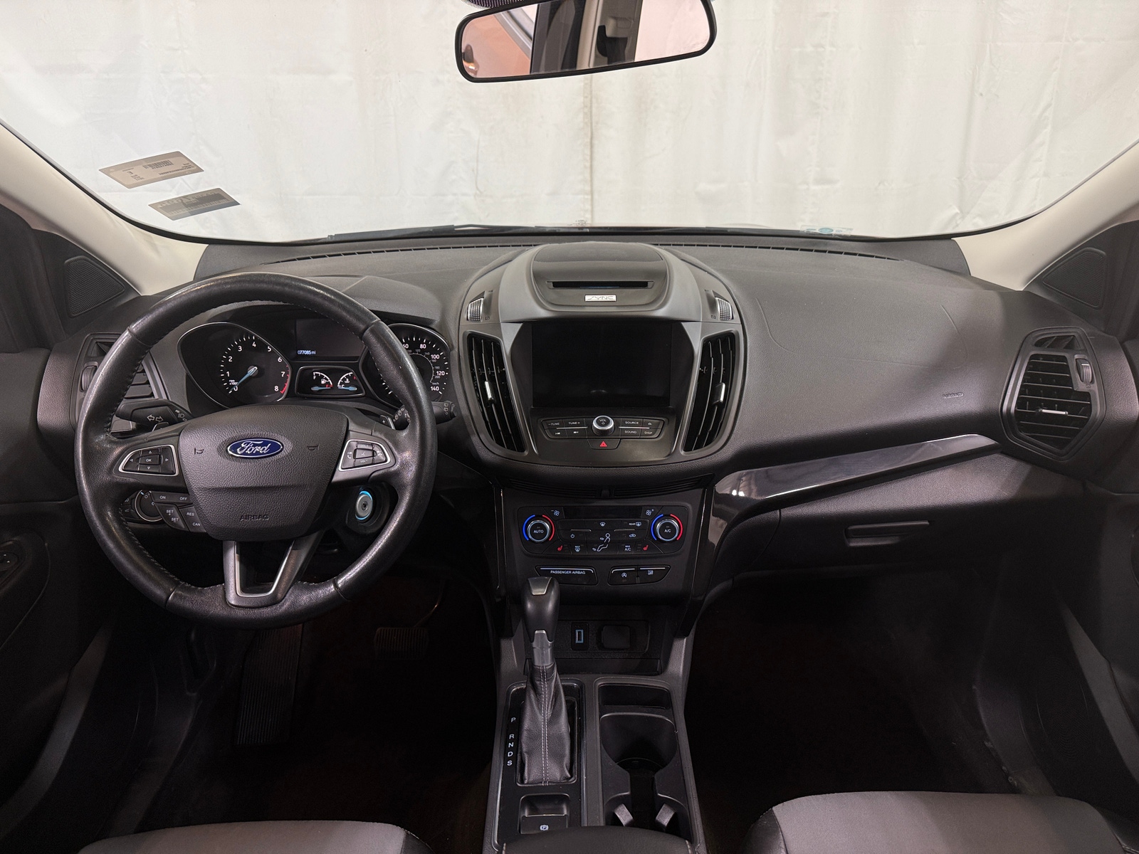 Thumbnail: 2017 Ford Escape - 3