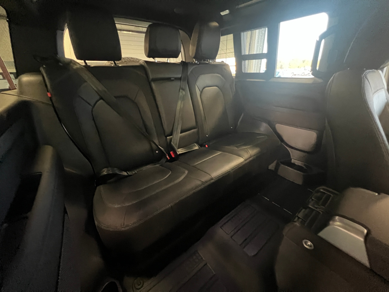 Thumbnail: 2023 Land Rover Defender - 6