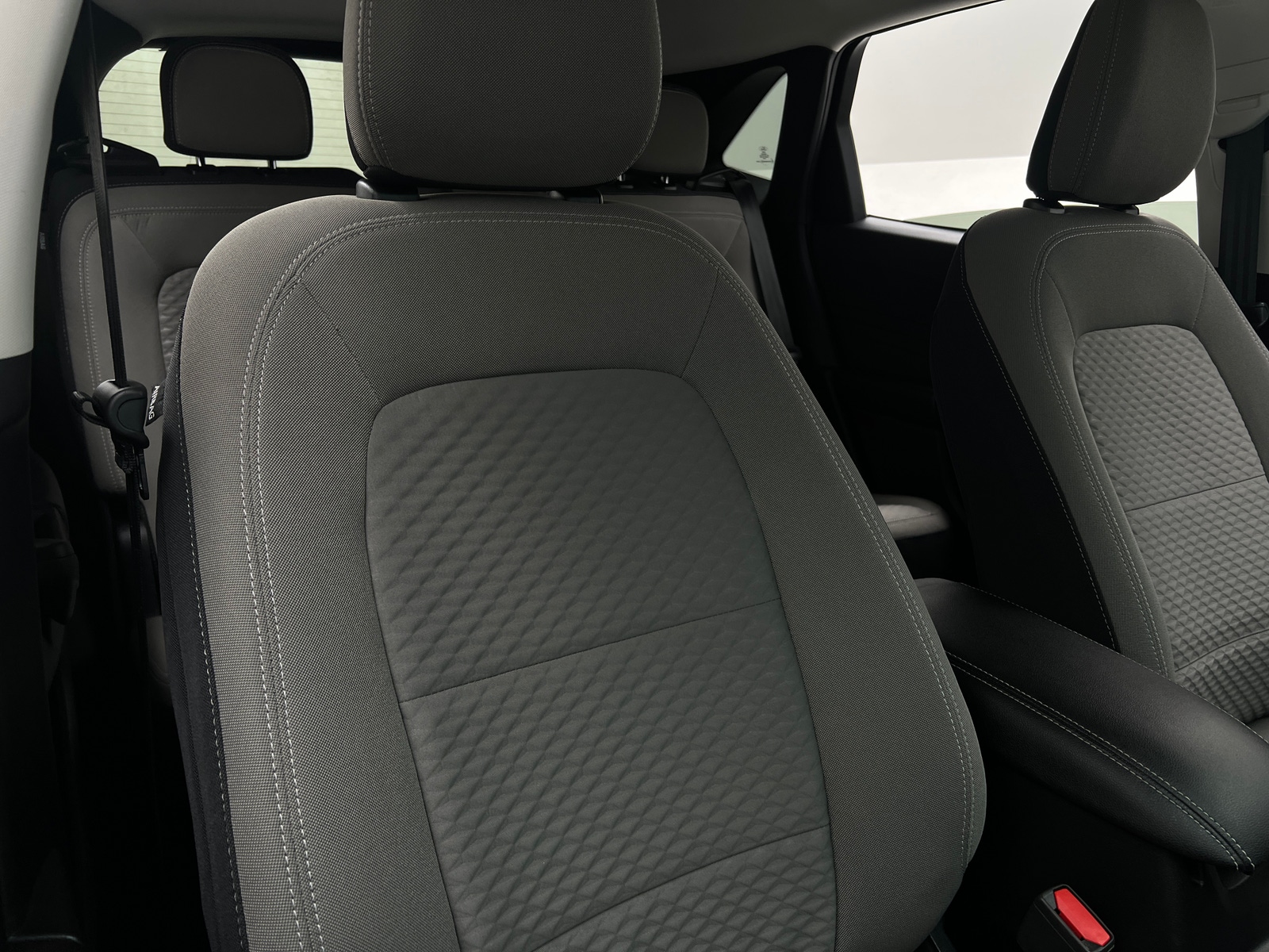 Thumbnail: 2022 Ford Escape - 2