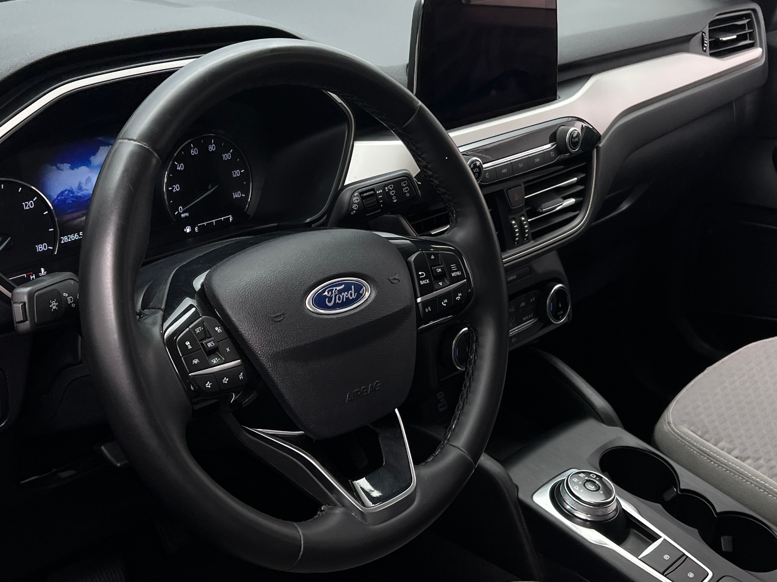 Thumbnail: 2022 Ford Escape - 5