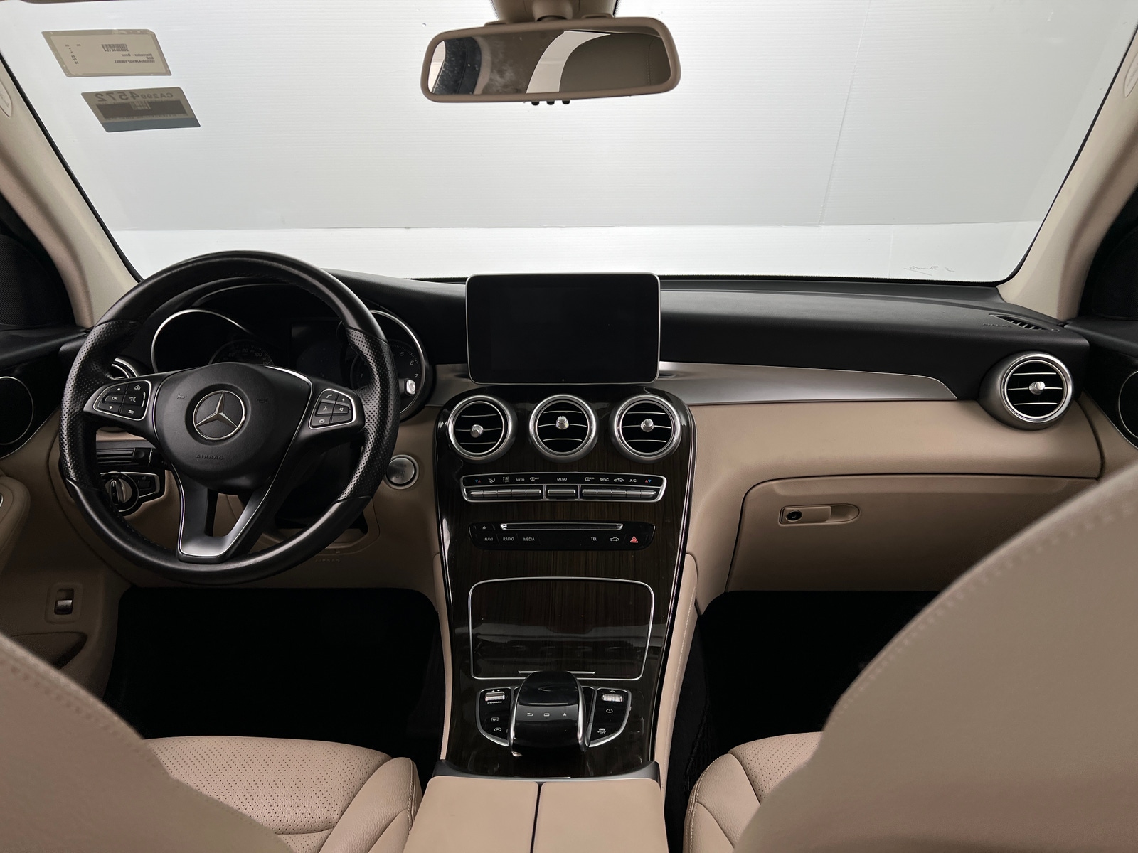 Thumbnail: 2016 Mercedes-Benz GLC - 2