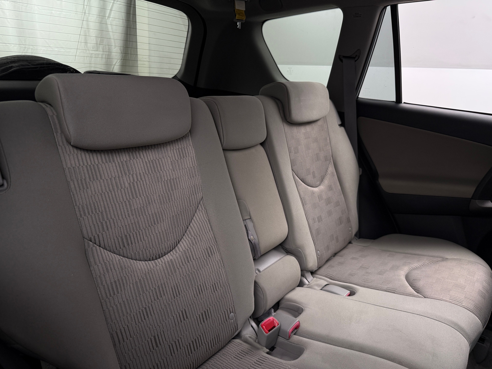 Thumbnail: 2011 Toyota RAV4 - 6