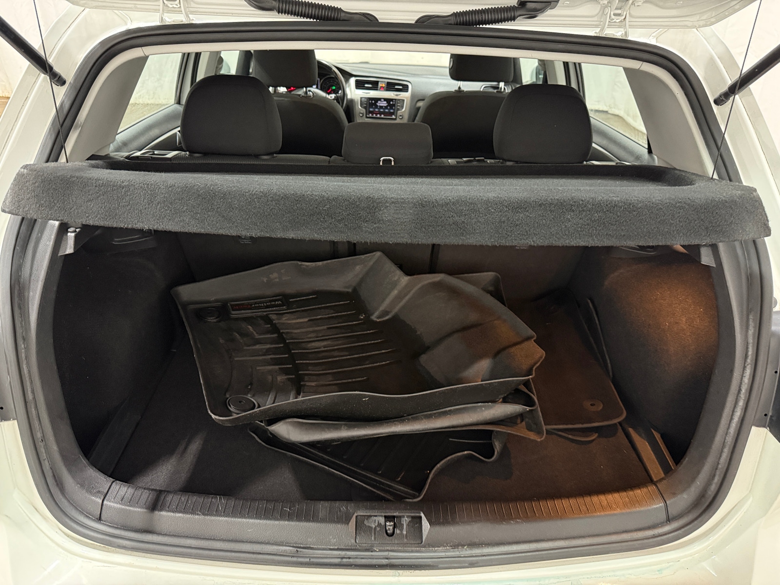 Thumbnail: 2016 Volkswagen Golf - 7